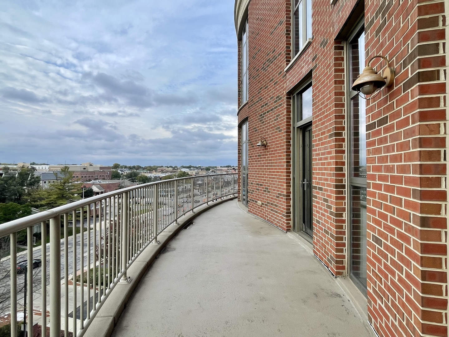 520 S WASHINGTON Street Unit: 604