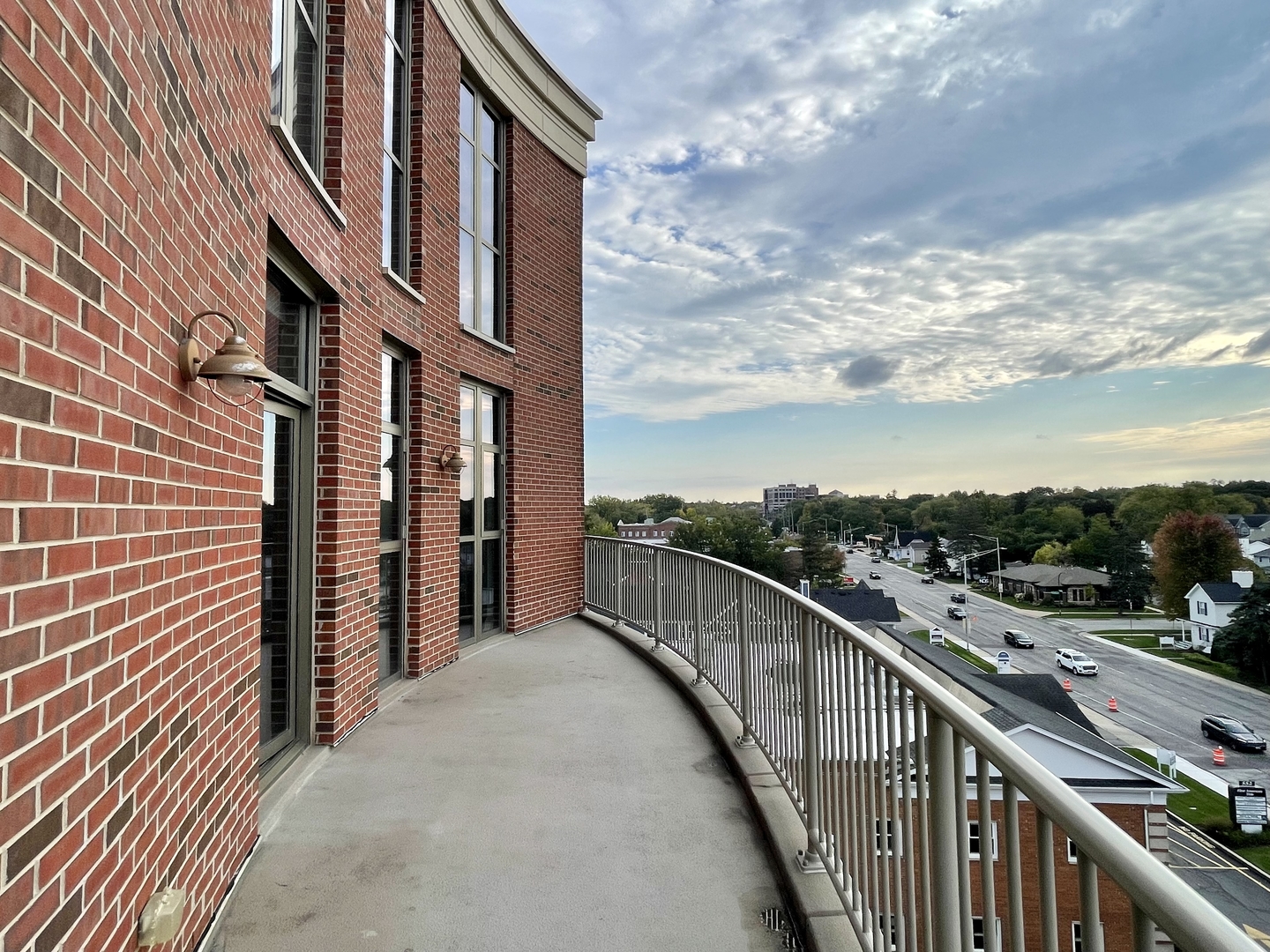 520 S WASHINGTON Street Unit: 604