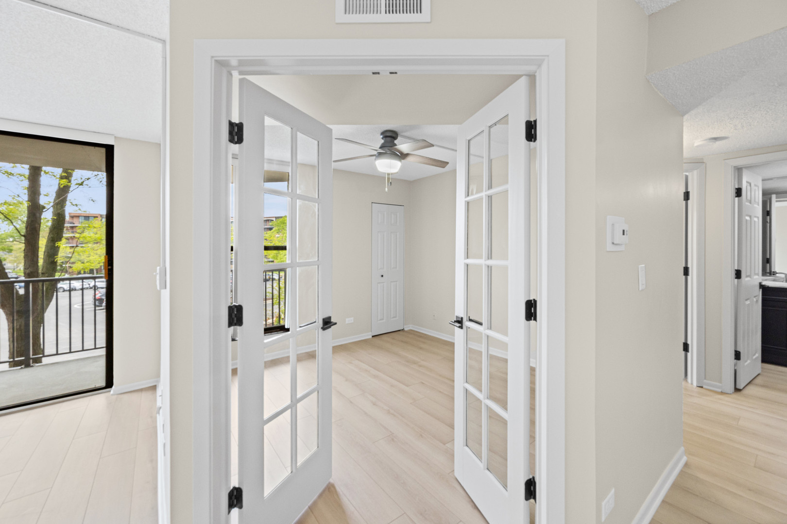 509 Aurora Avenue Unit: 202