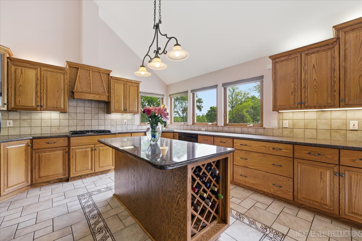 6740 Sundown Lane