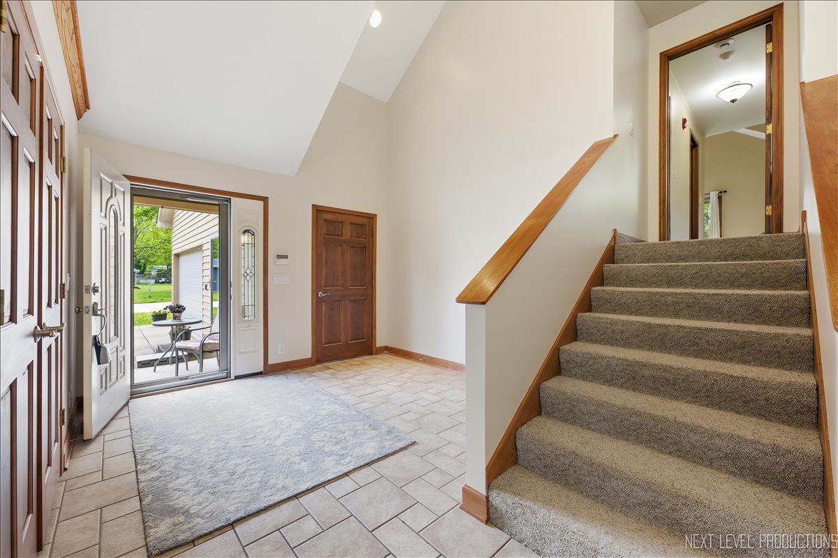 6740 Sundown Lane
