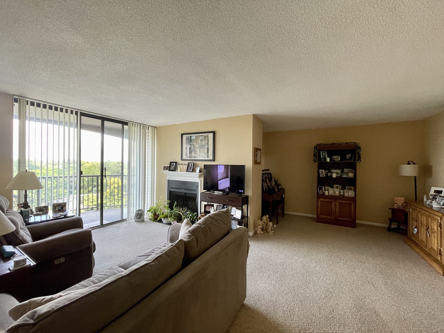 509 Aurora Avenue Unit: 614
