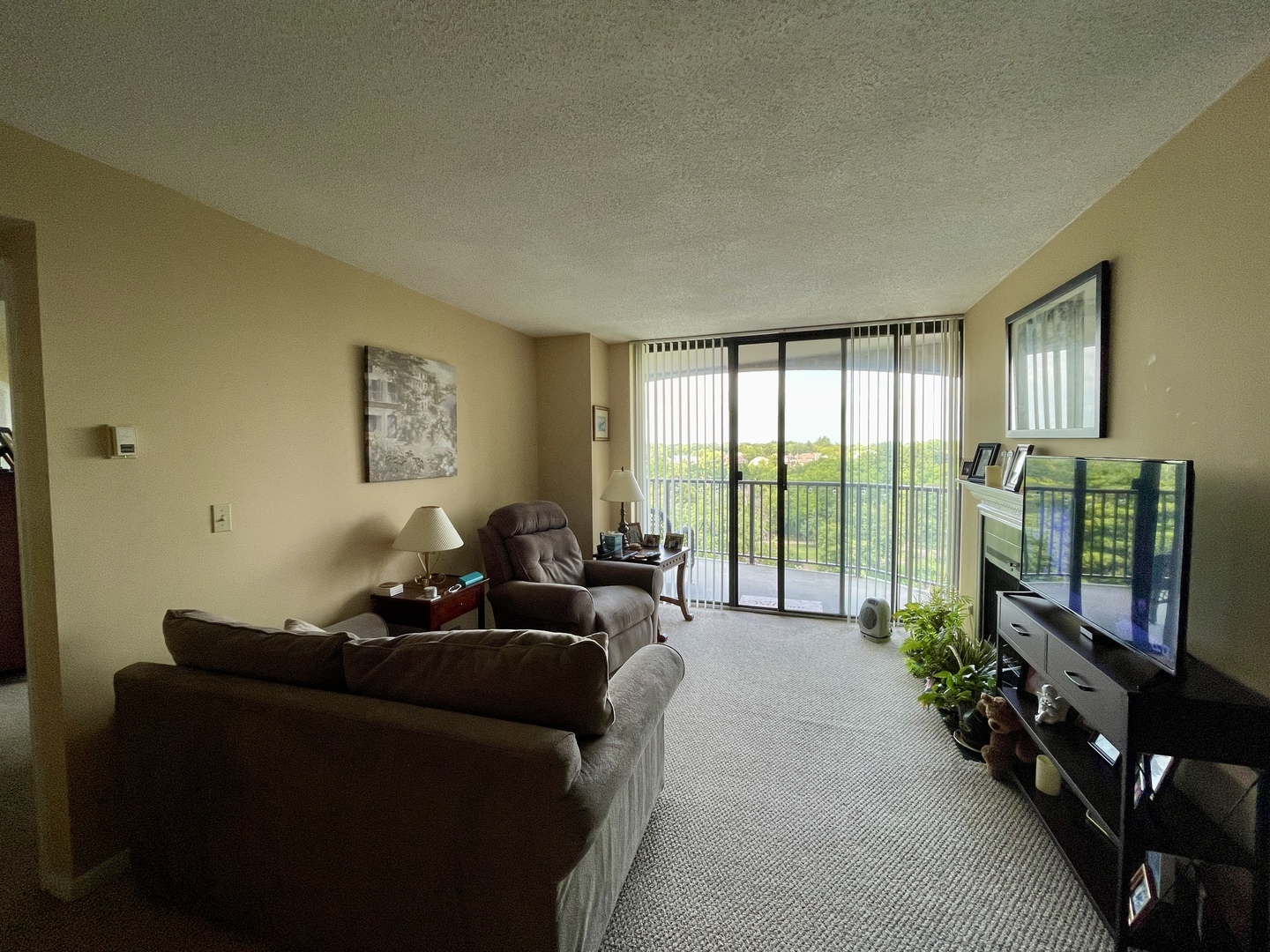 509 Aurora Avenue Unit: 614