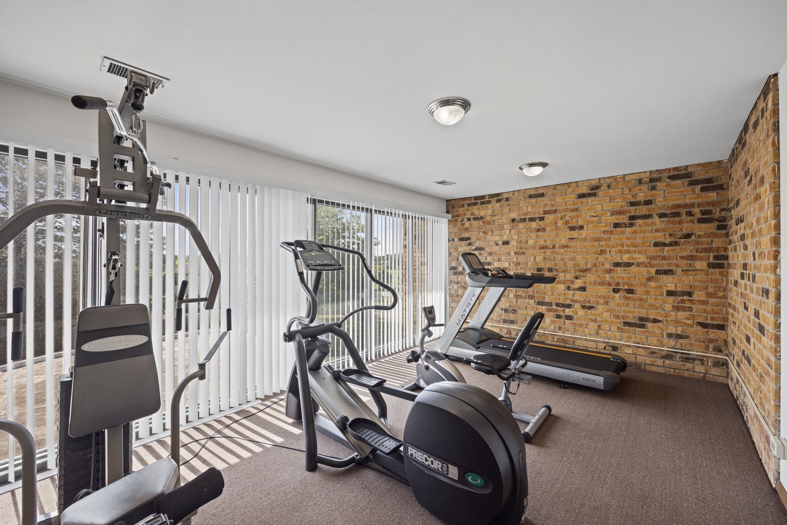 2880 Torrey Pine Lane Unit: 1H