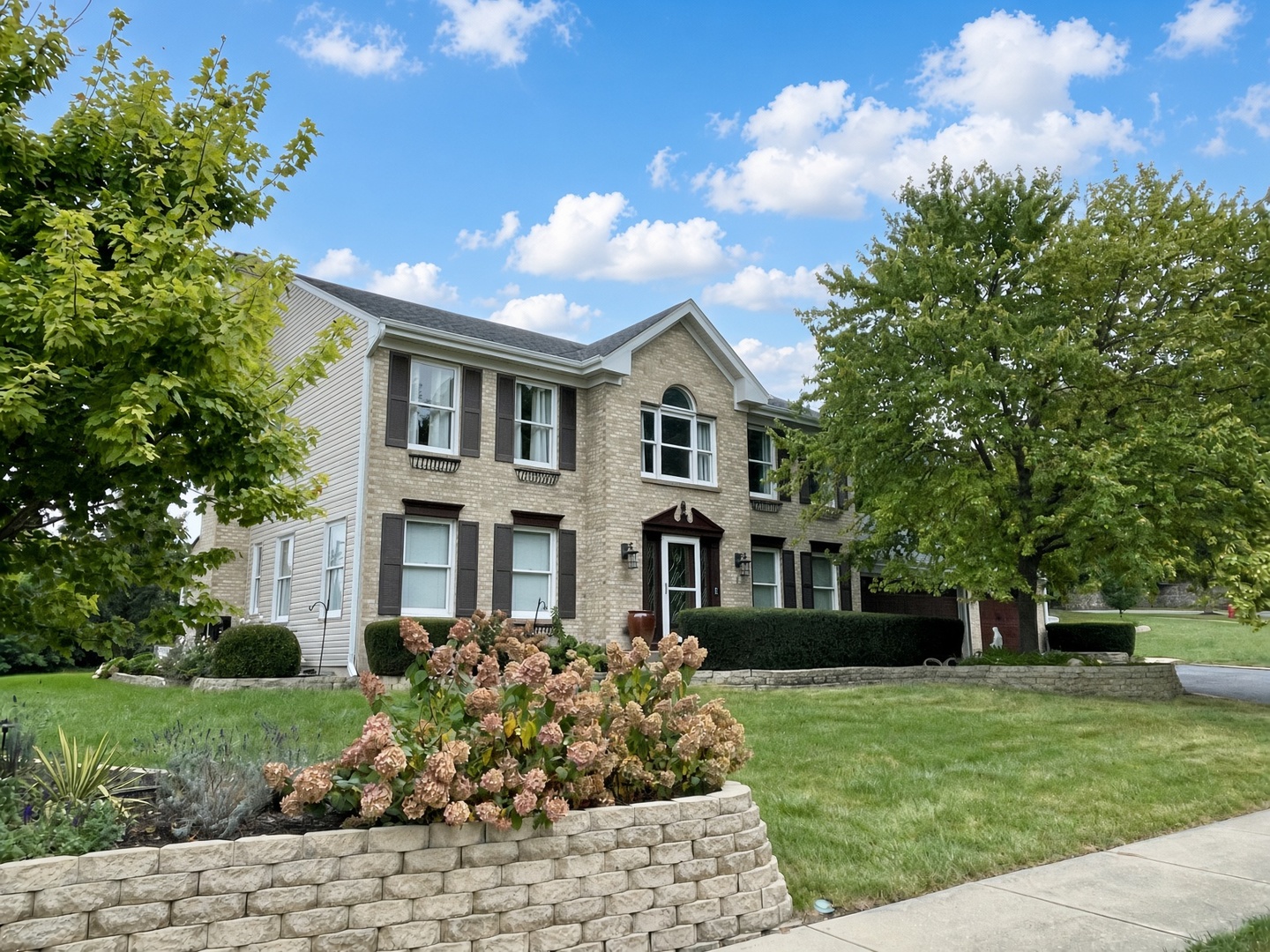 4 River Bend Road