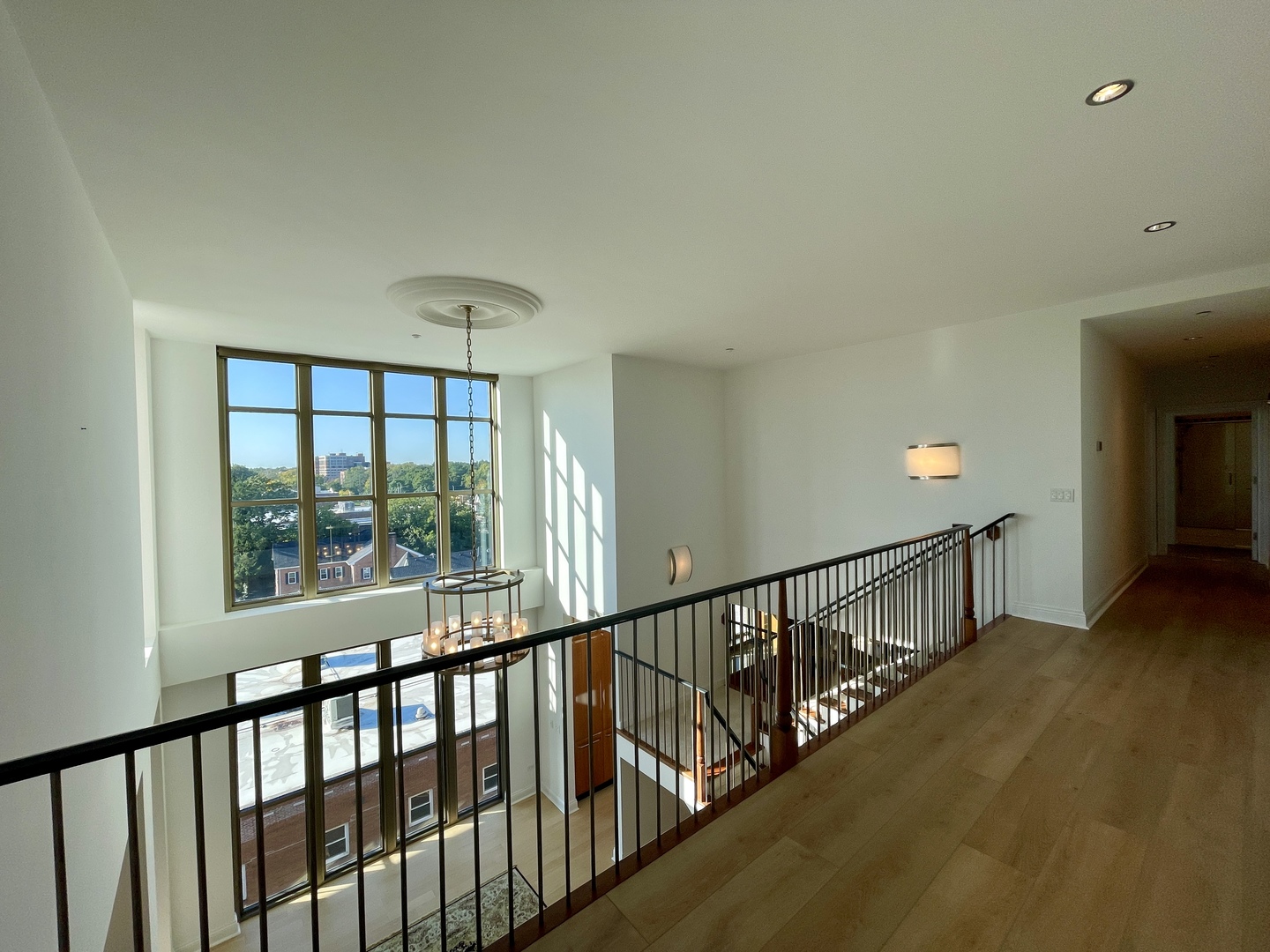 520 S WASHINGTON Street Unit: PH3