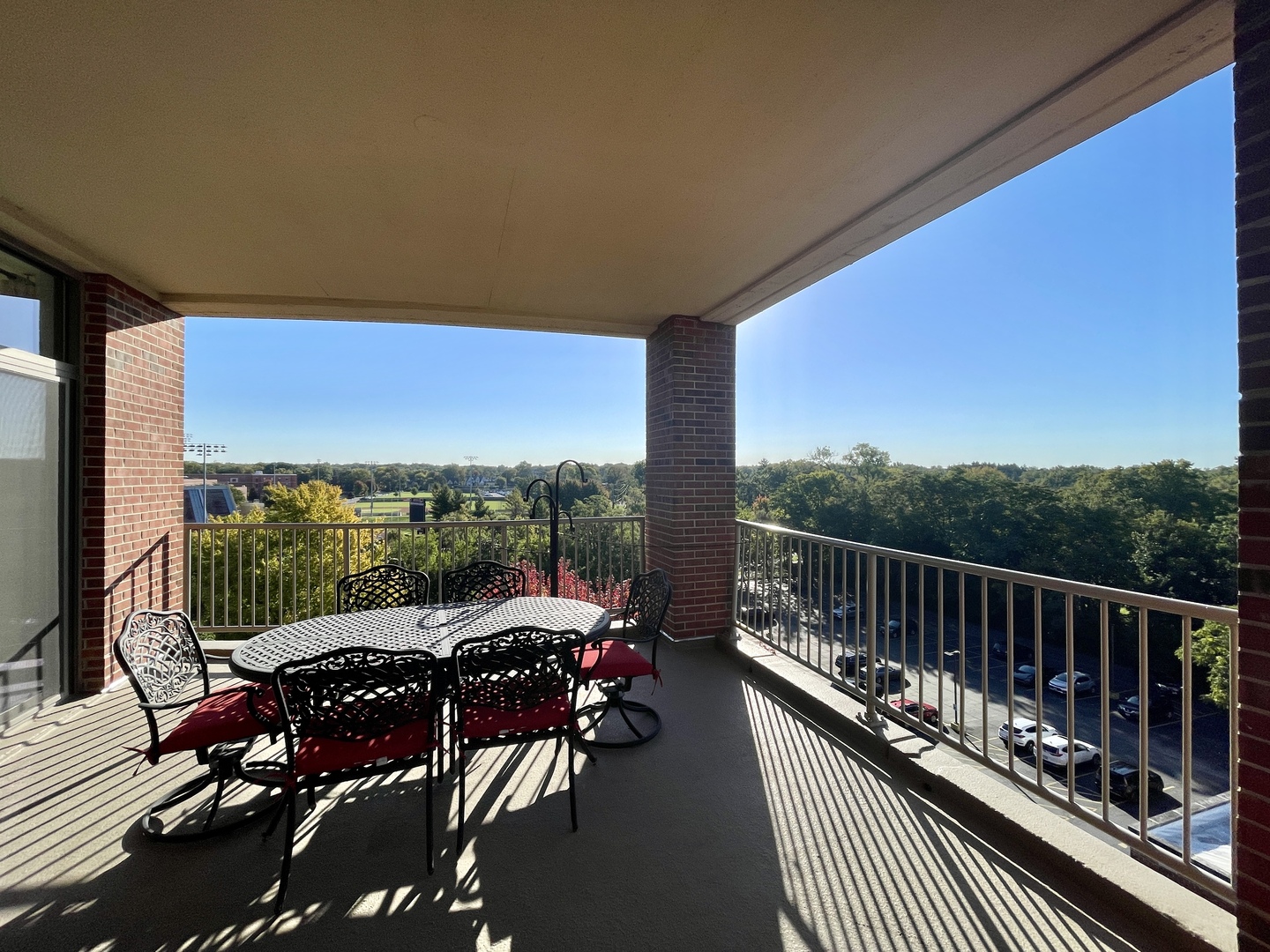520 S WASHINGTON Street Unit: PH3
