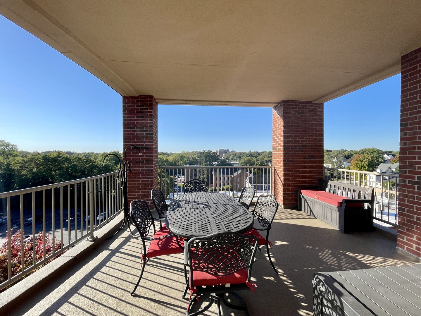 520 S WASHINGTON Street Unit: PH3