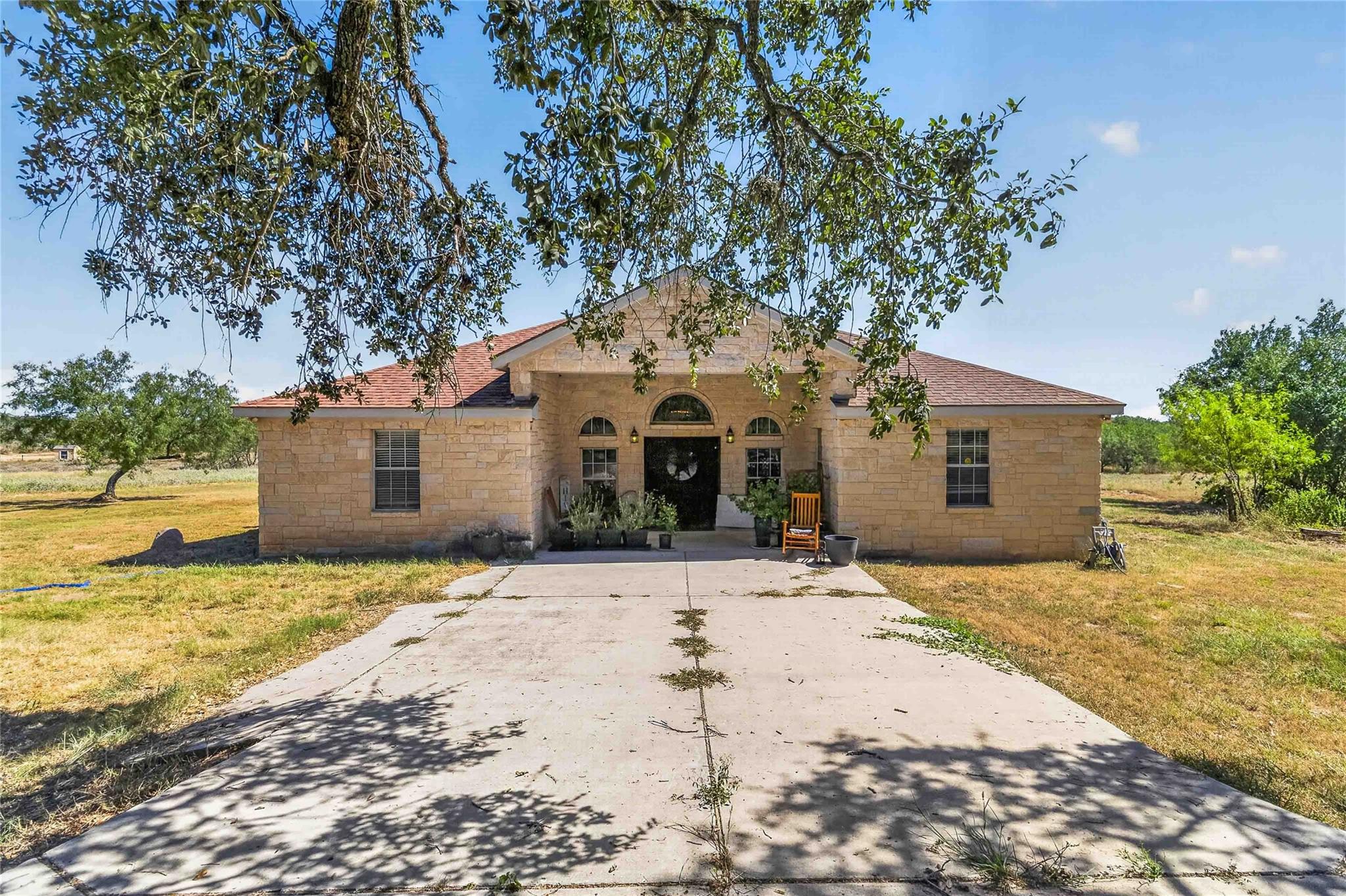 21174 Us Highway 281 S