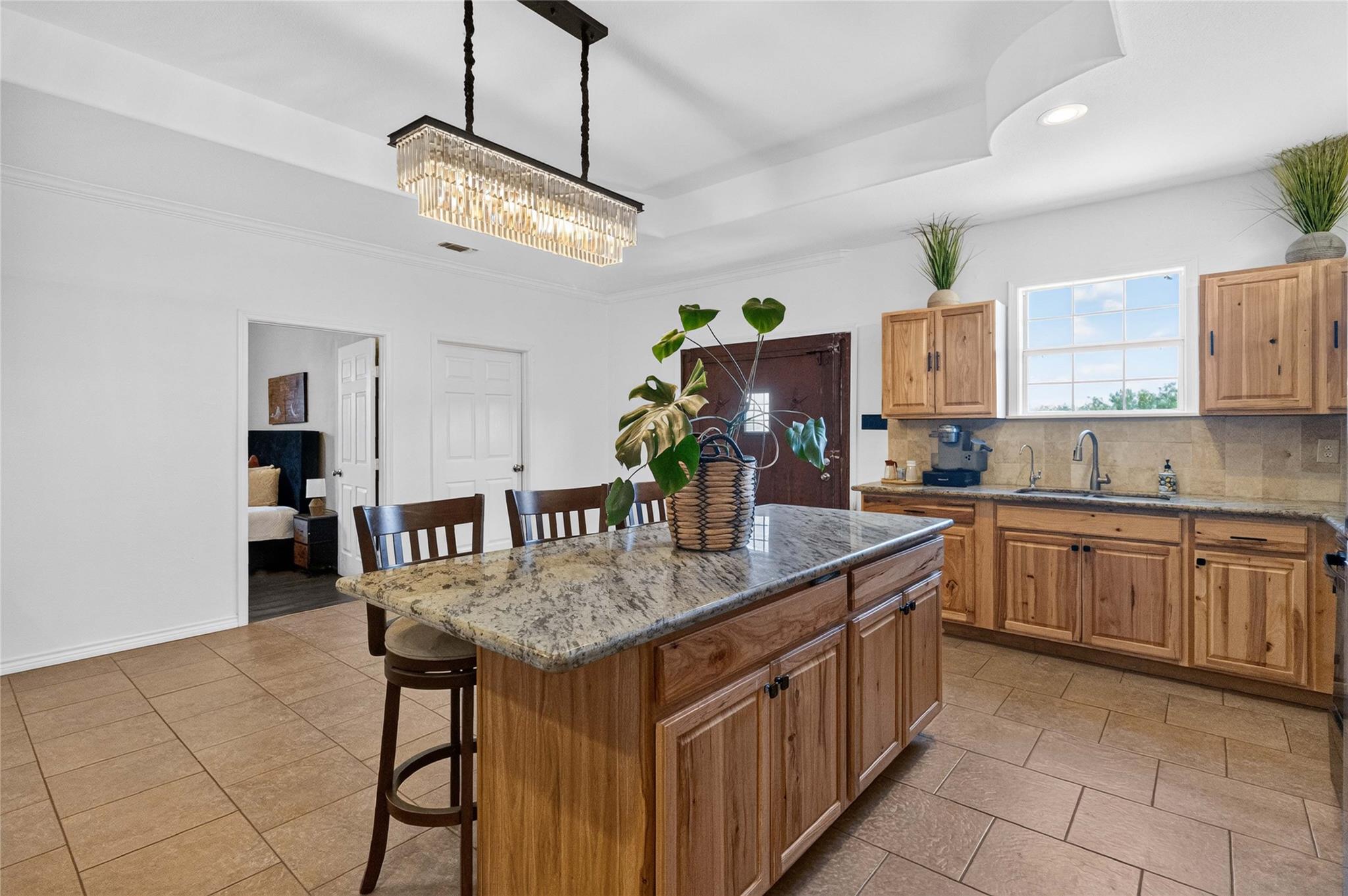 21174 Us Highway 281 S