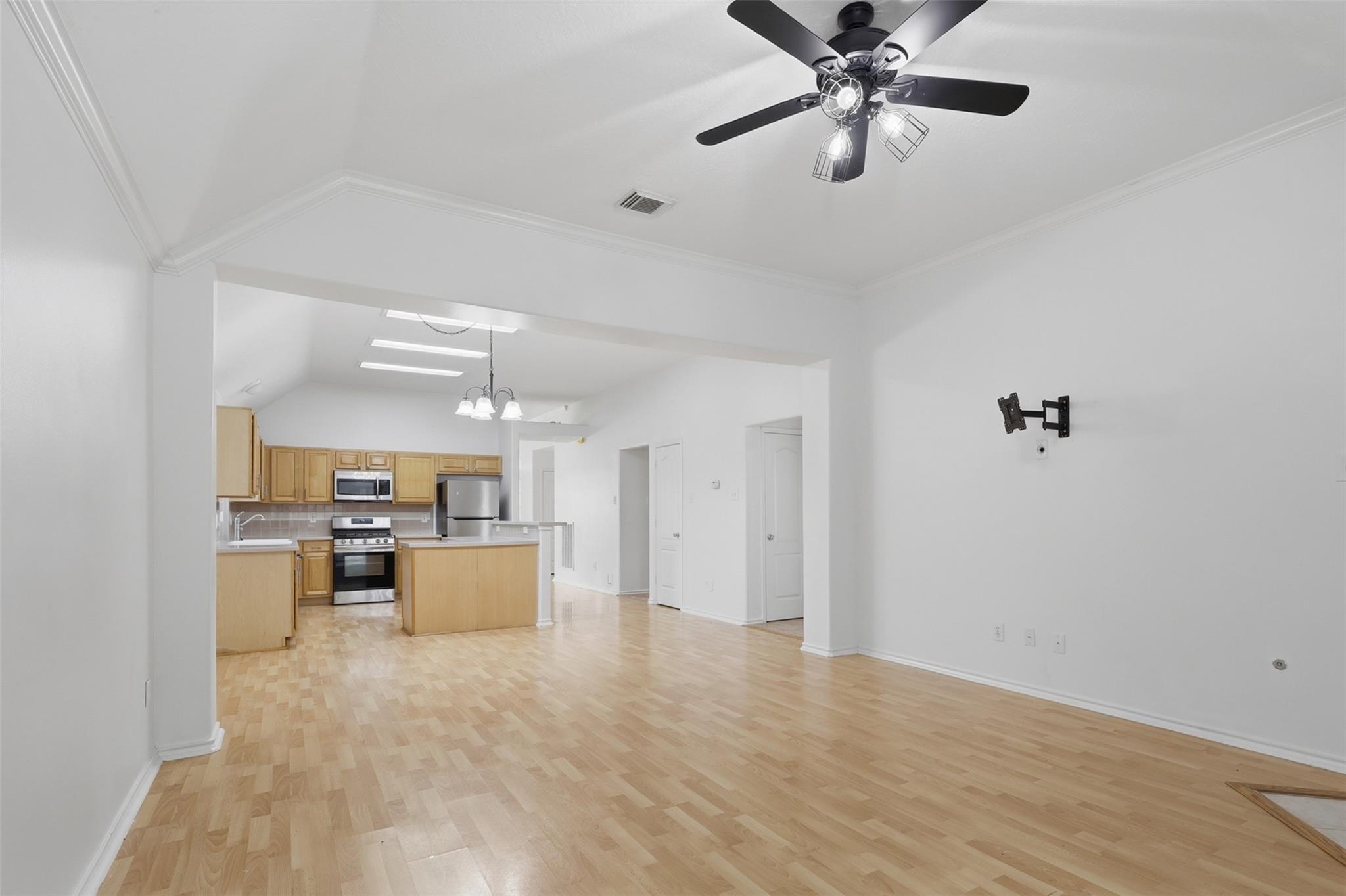 19319 Arbor Pines
