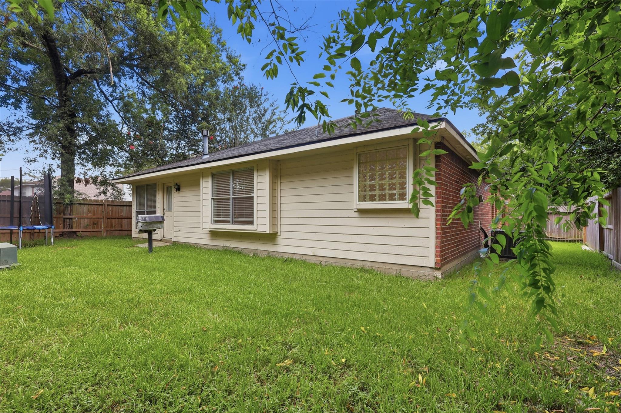 19319 Arbor Pines