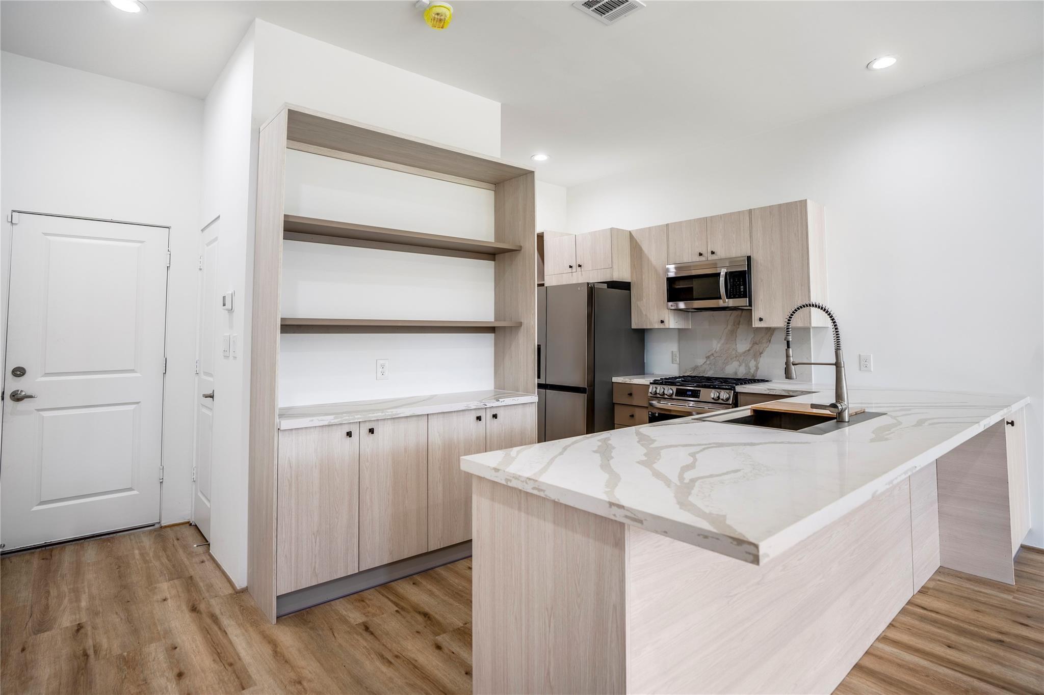 15000 S Richmond Street # 3