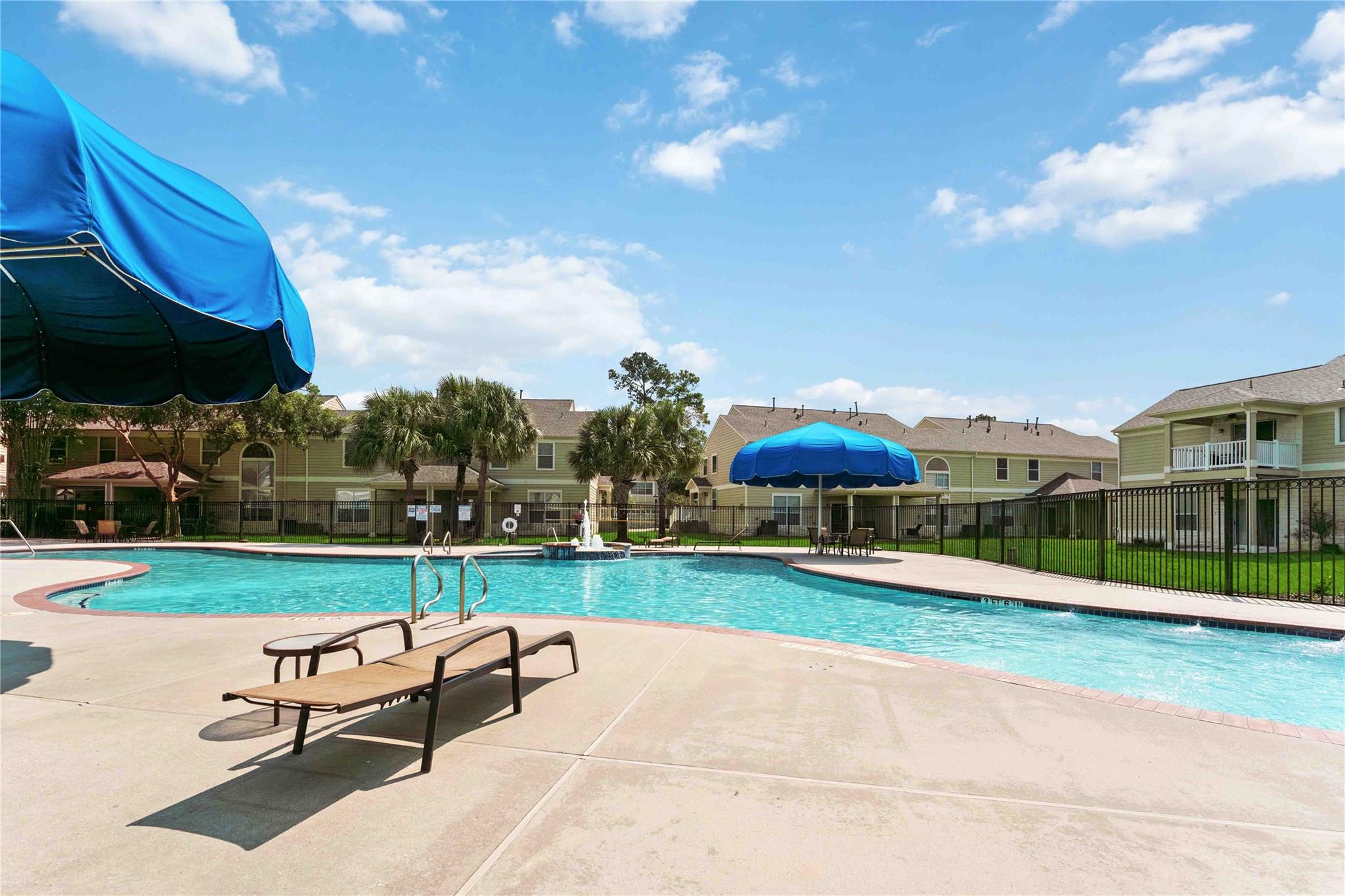 13600 Breton Ridge 1a