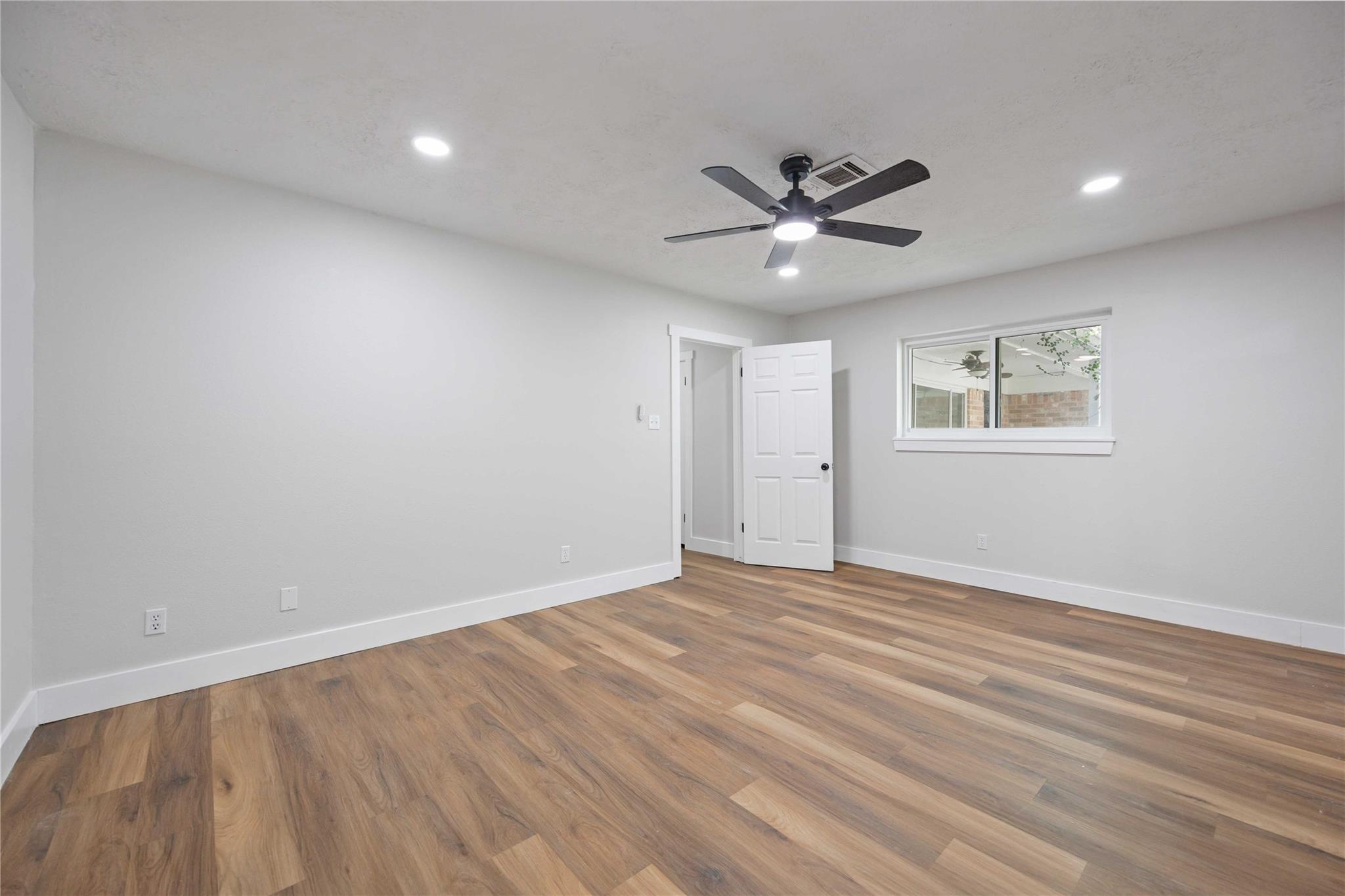 7907 12th Fairway Lane