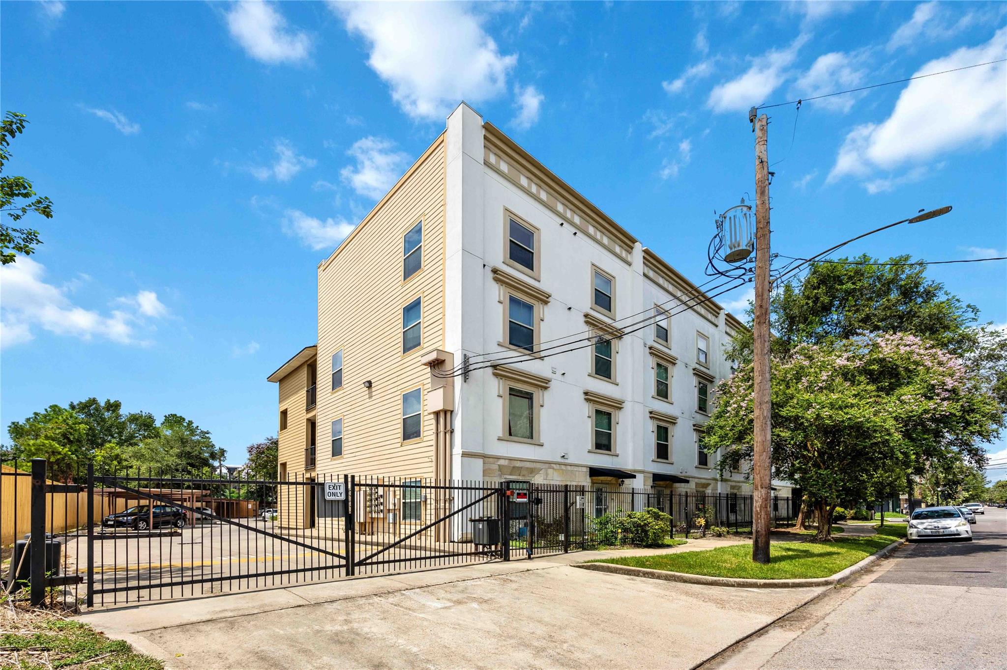 3501 Chenevert Street # 3