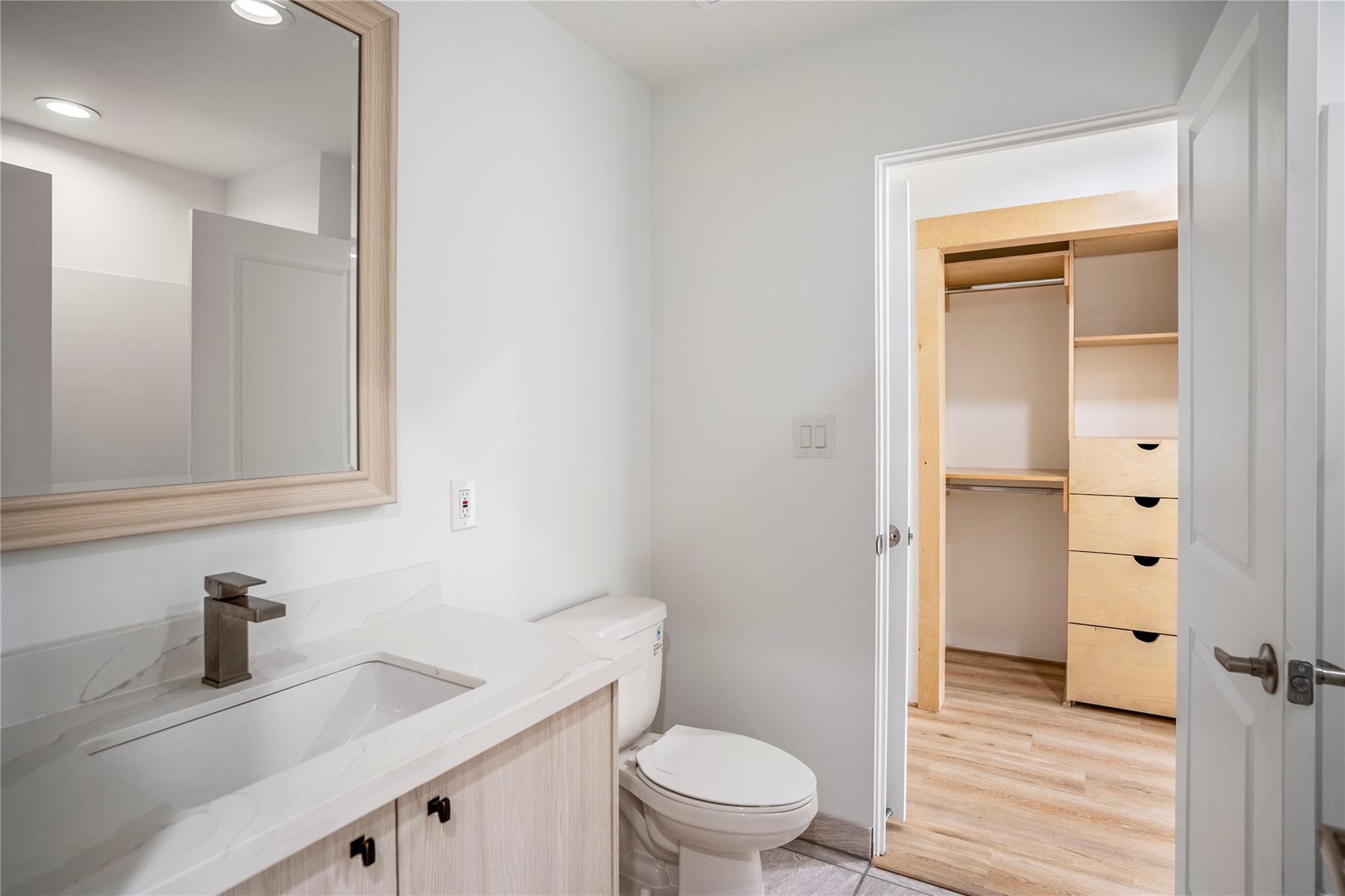 15000 S Richmond Street # 3