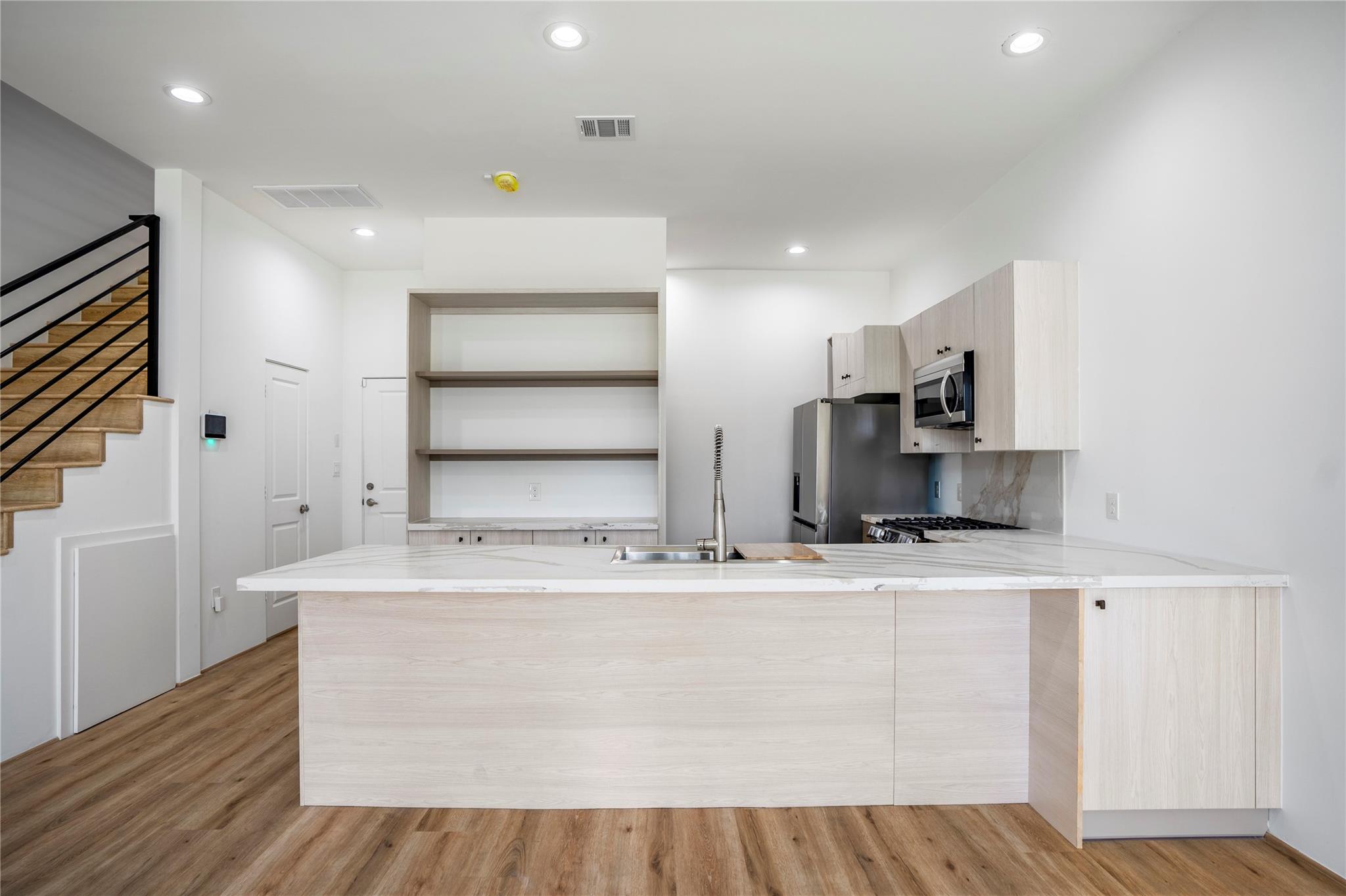 15000 S Richmond Street # 3