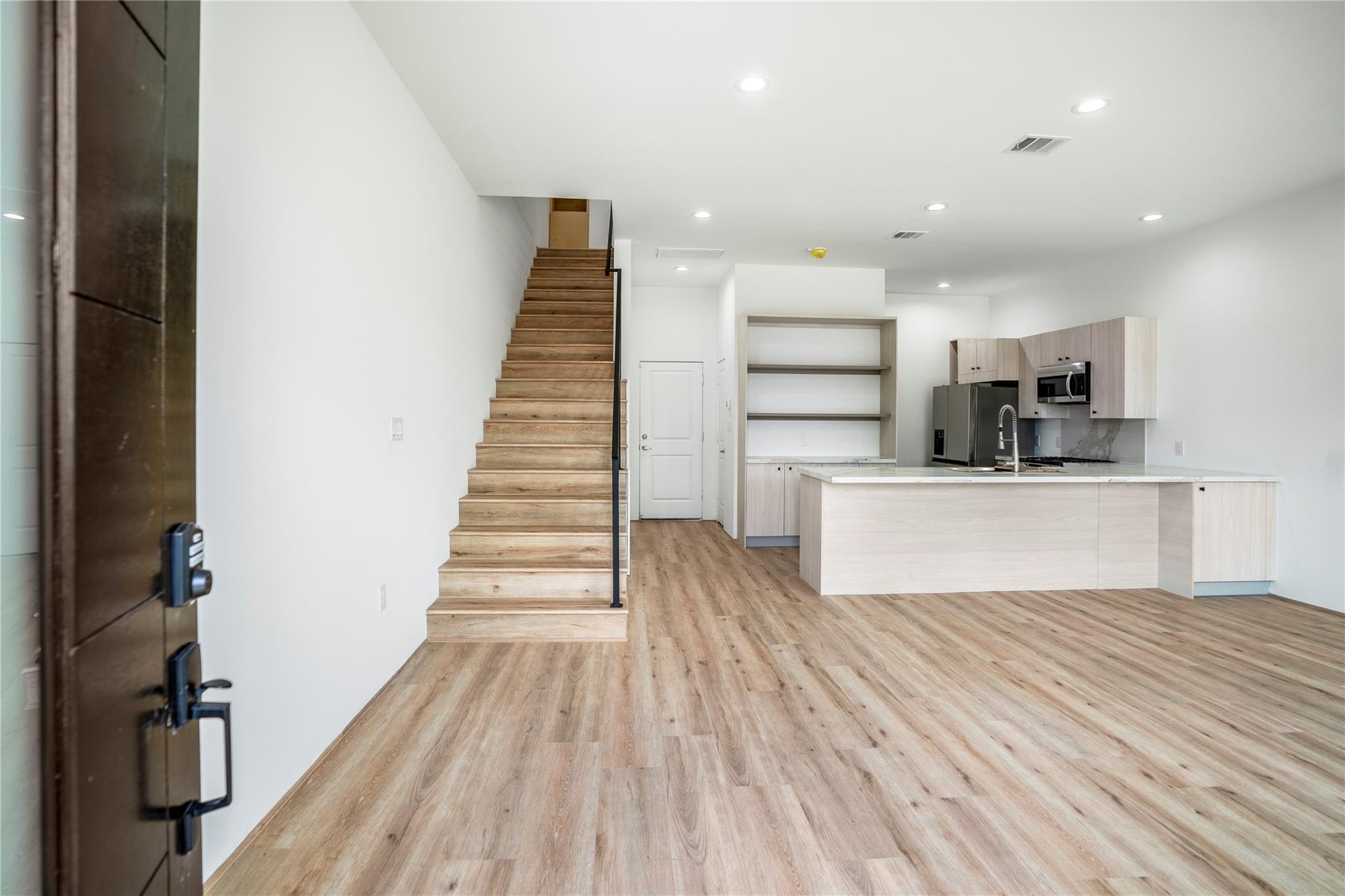 15000 S Richmond Street # 3