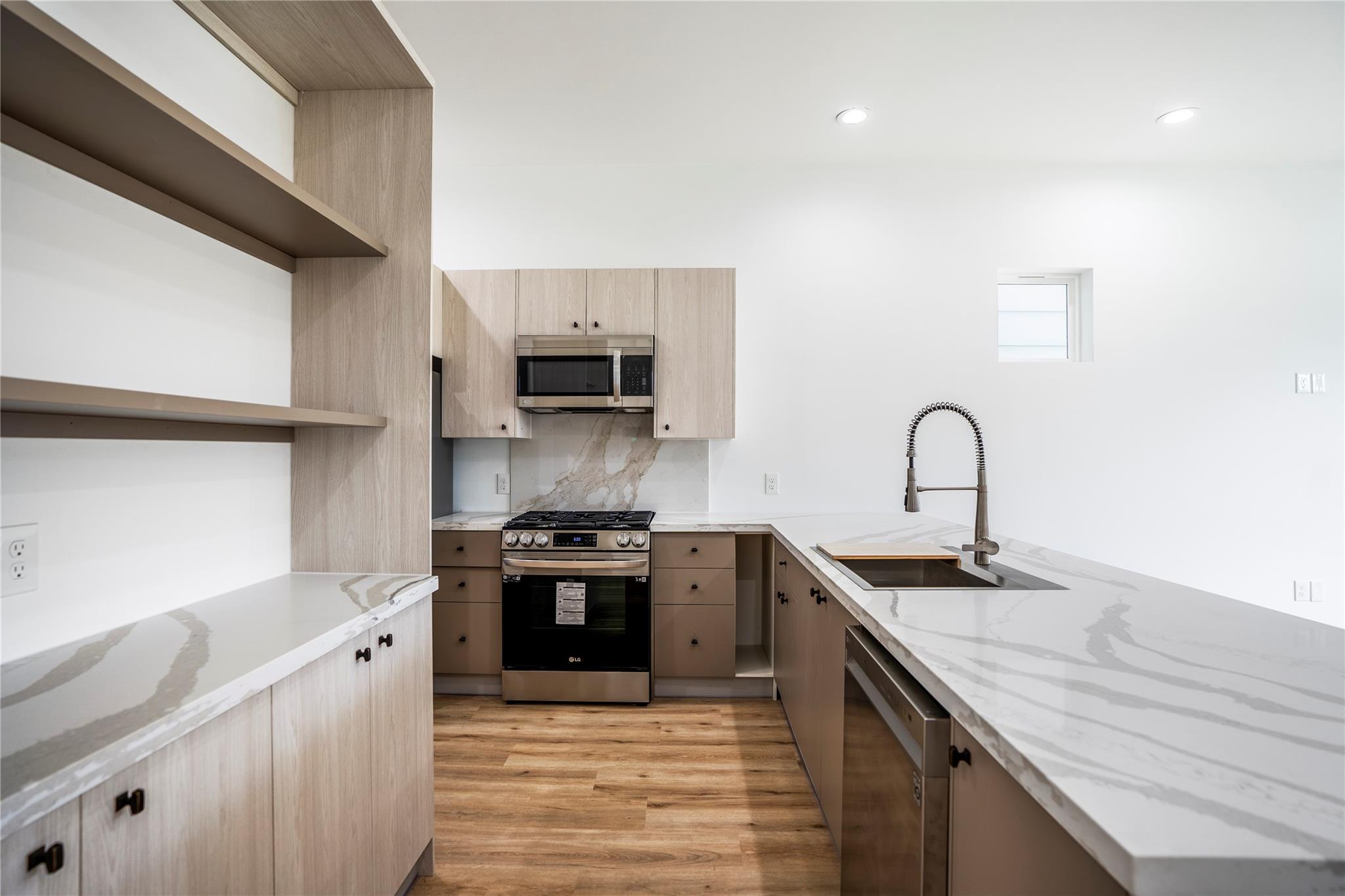 15000 S Richmond Street # 3