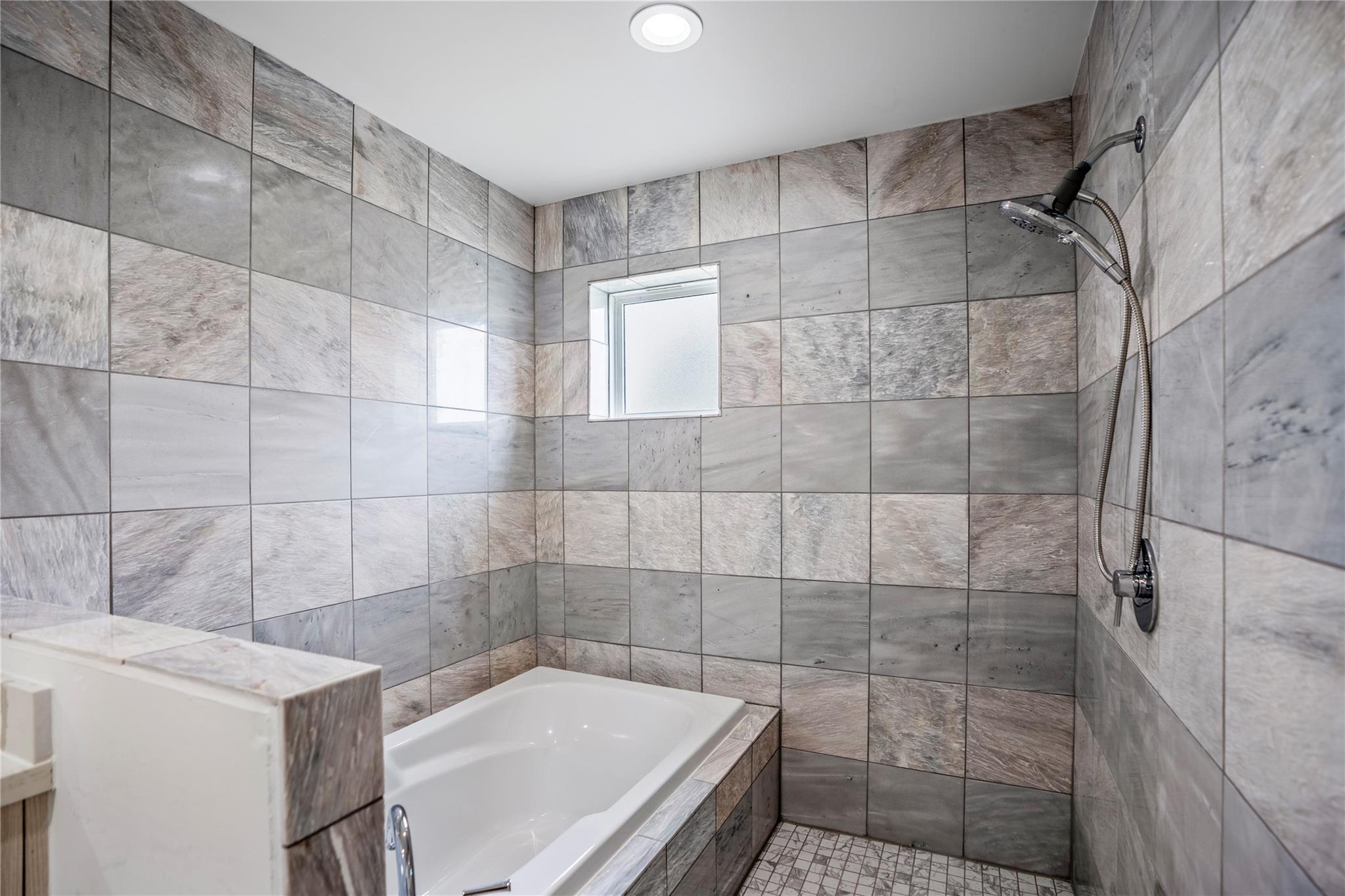 15000 S Richmond Street # 3