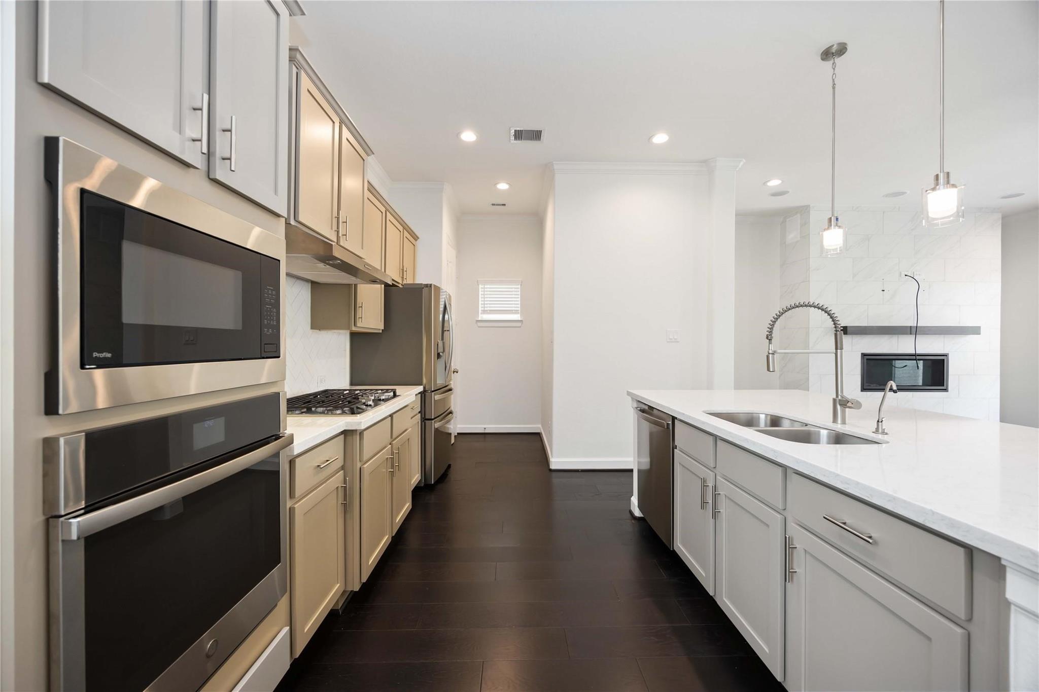 4012 Centre Valley Lane