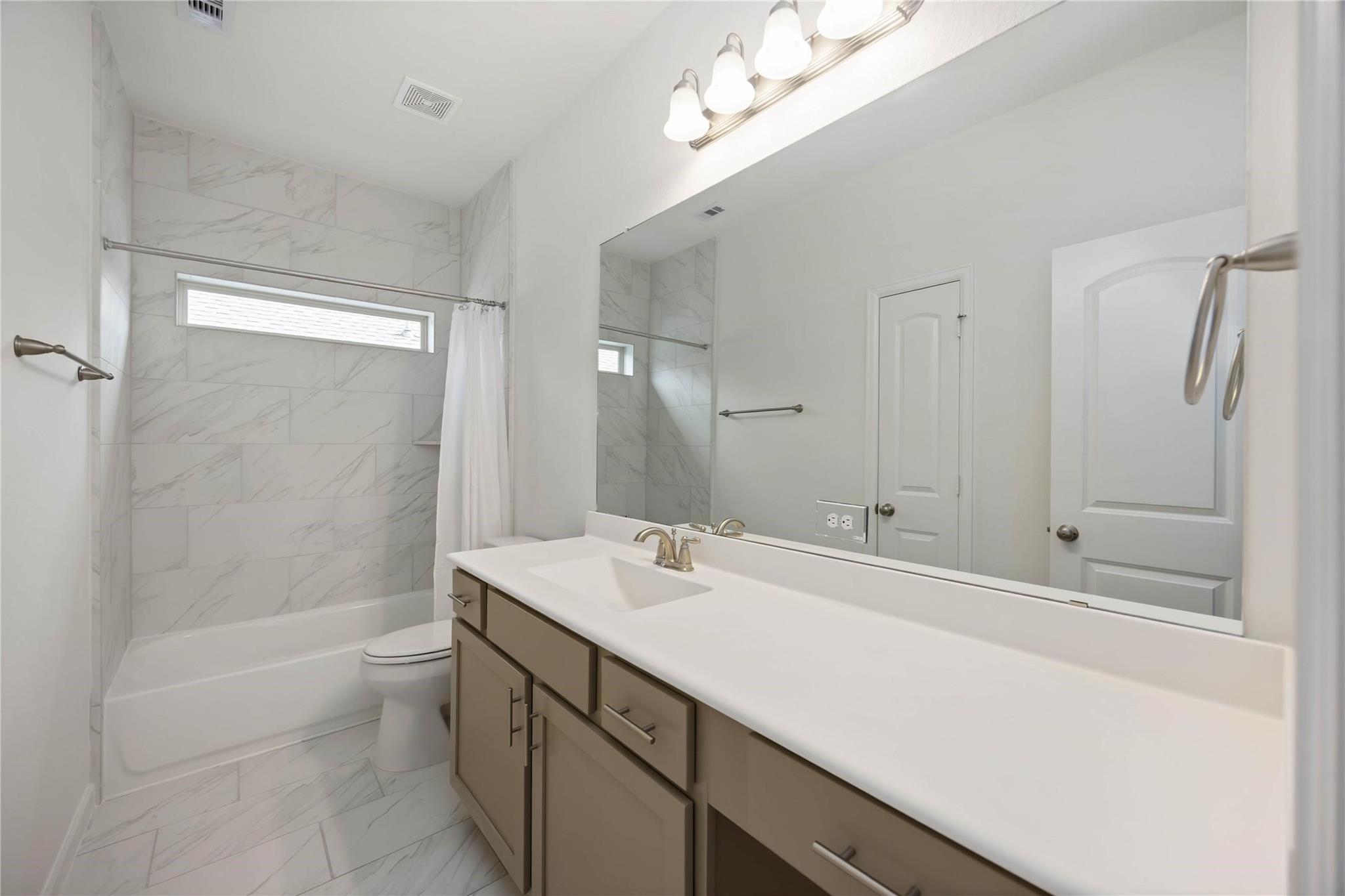 4012 Centre Valley Lane