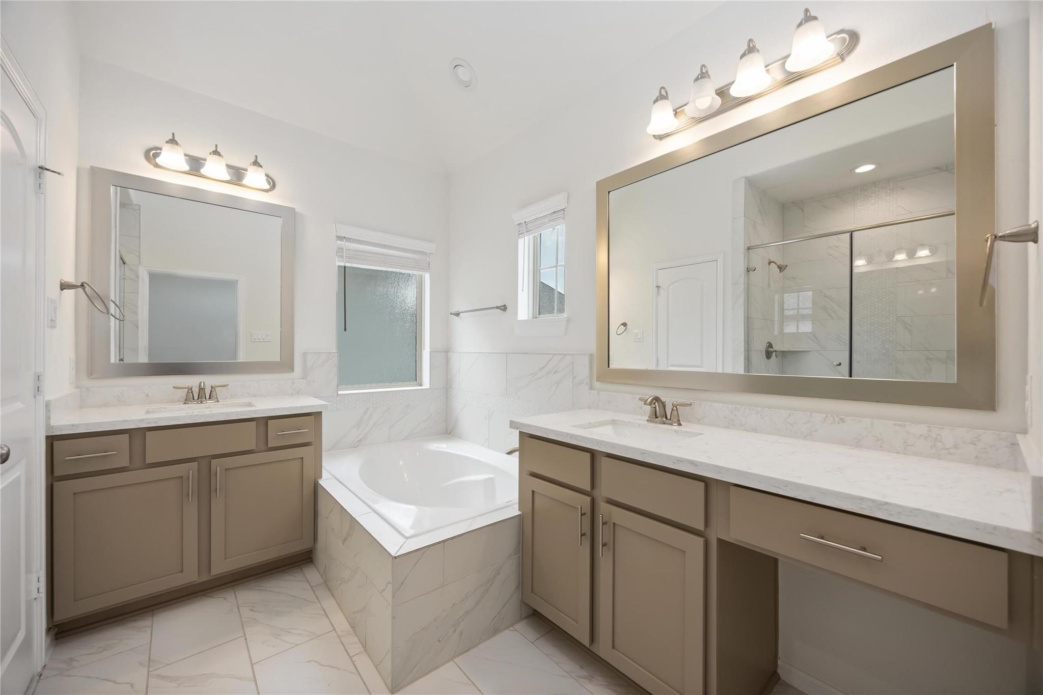 4012 Centre Valley Lane