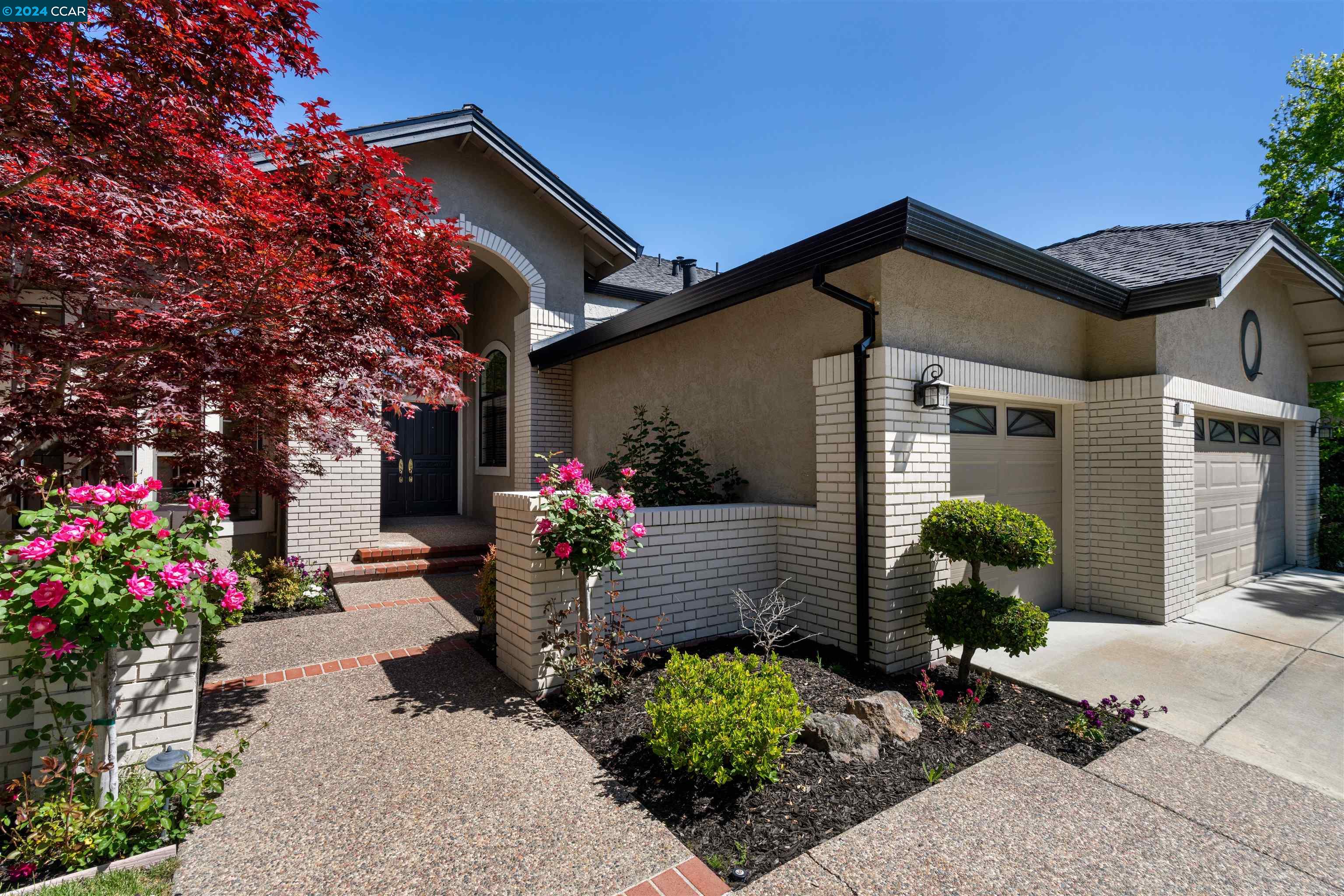 102 Tuscany Way