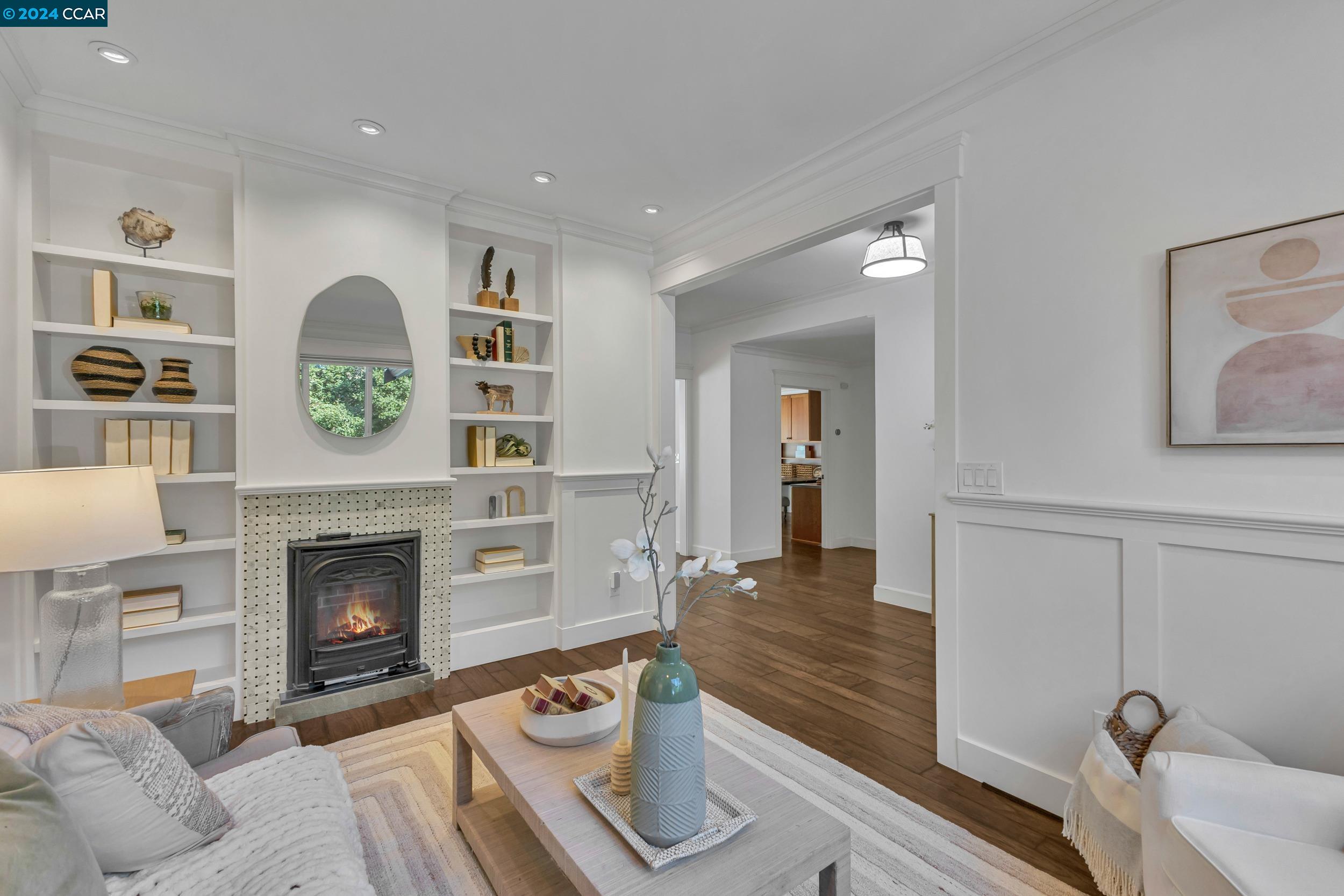 216 Fairway Dr