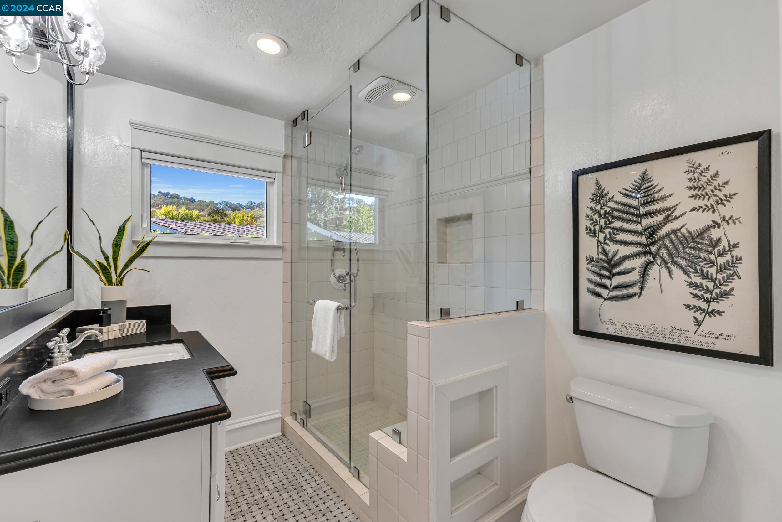 216 Fairway Dr