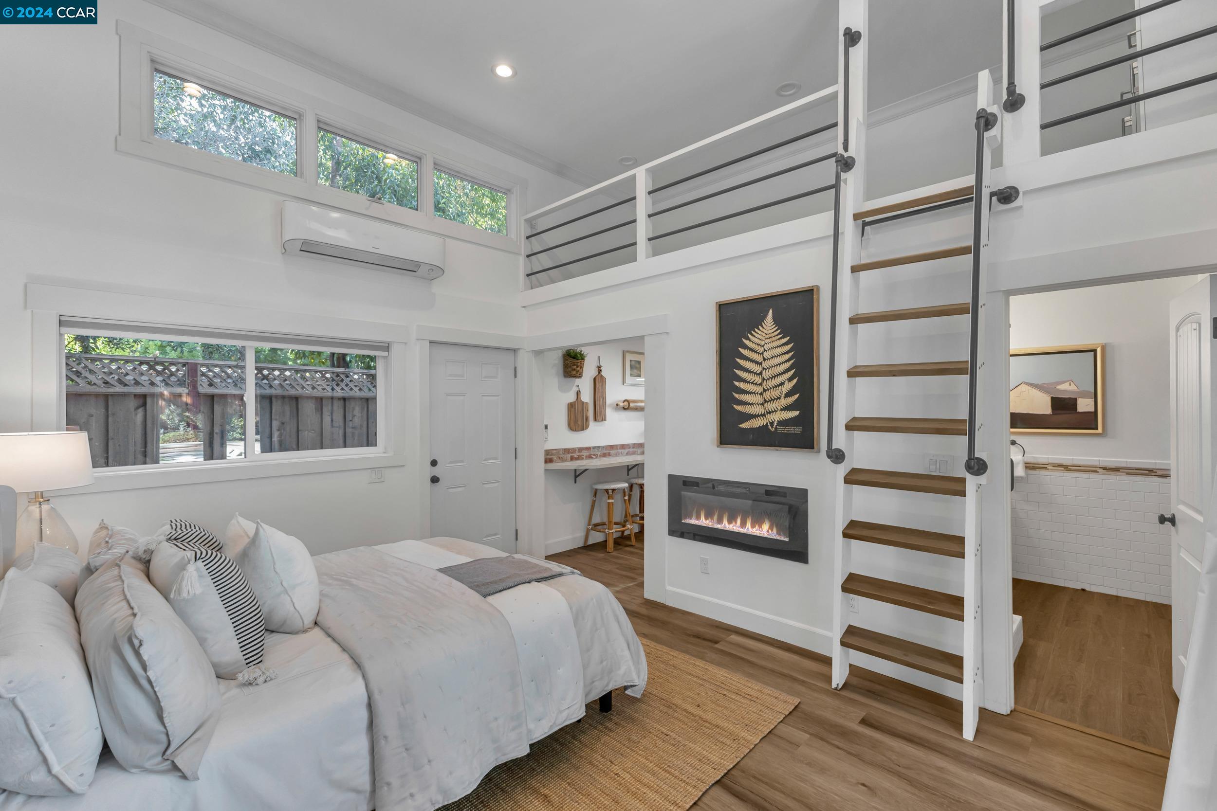 216 Fairway Dr