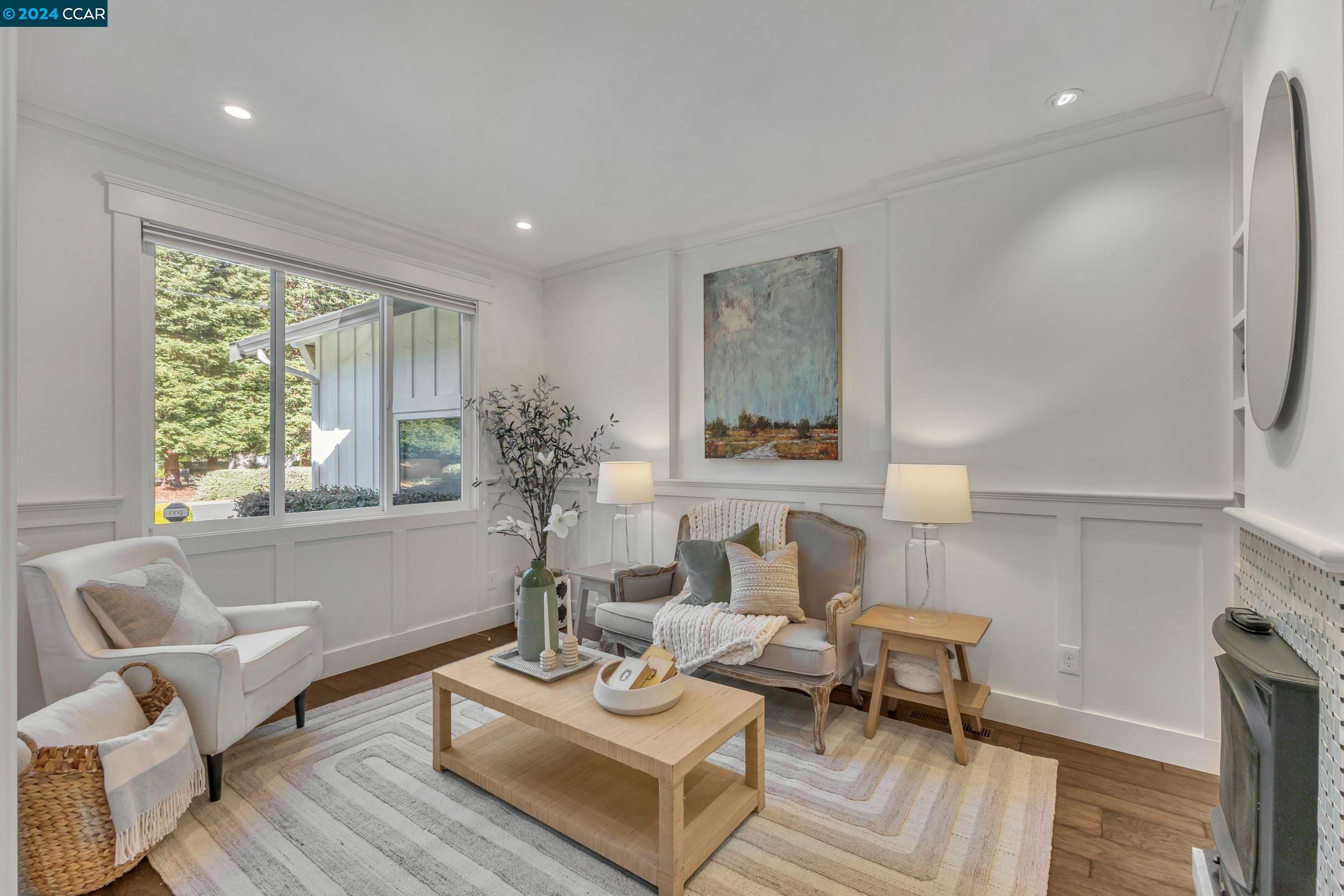 216 Fairway Dr