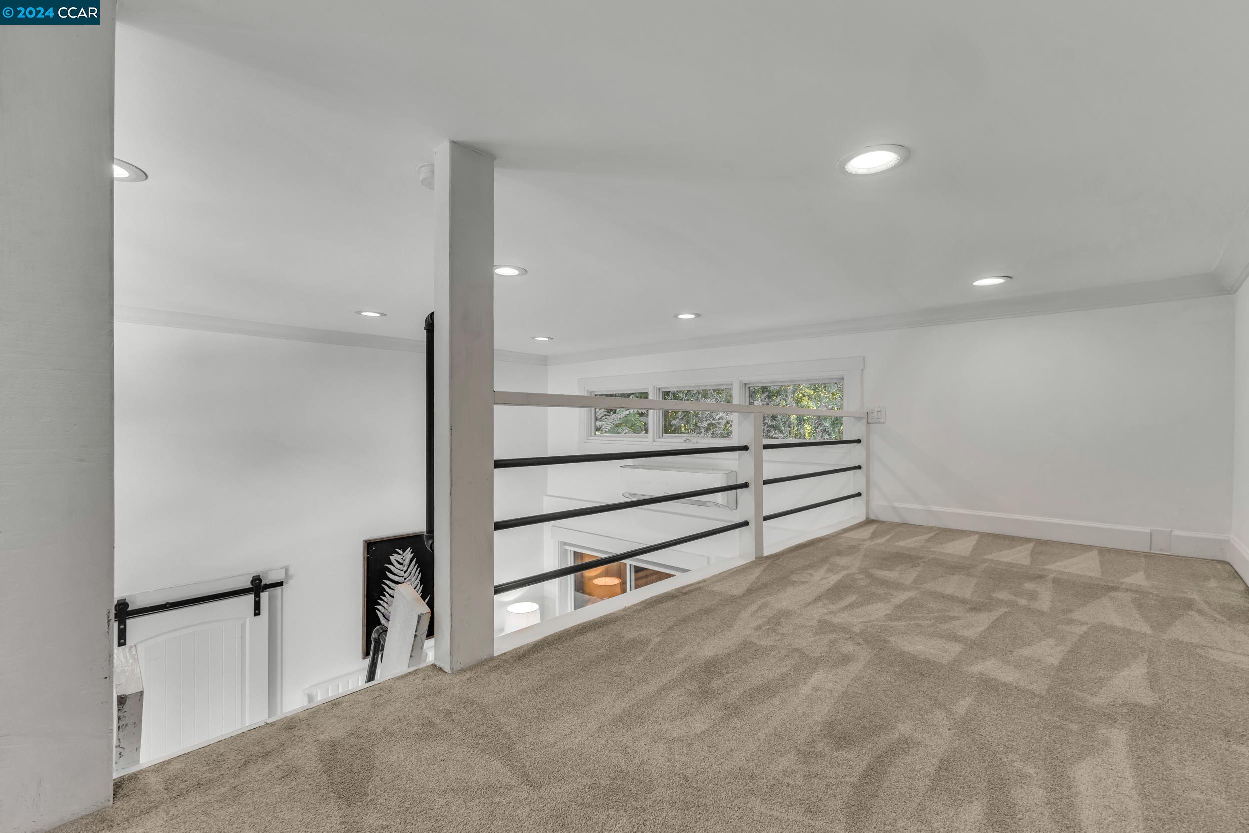 216 Fairway Dr