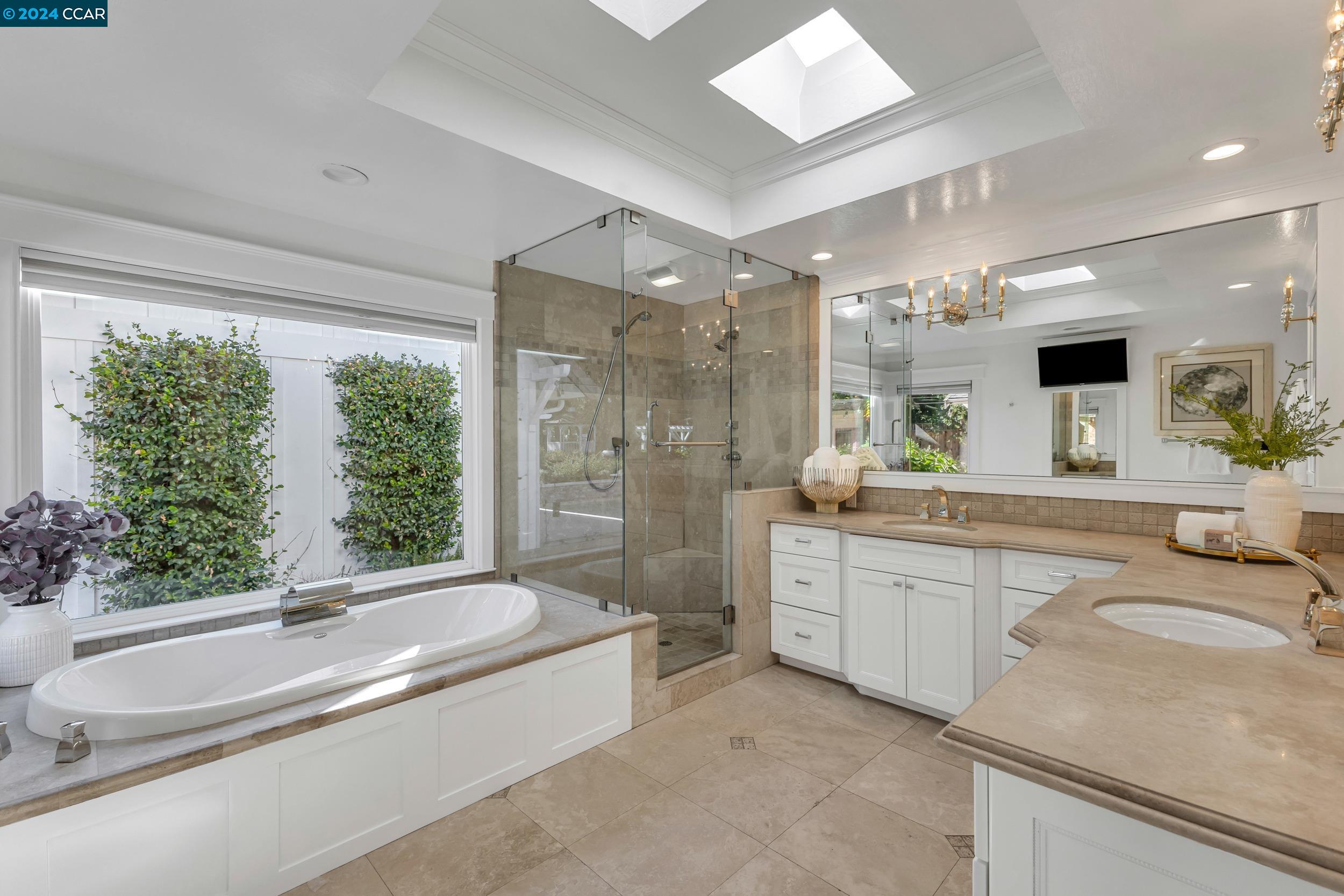 216 Fairway Dr