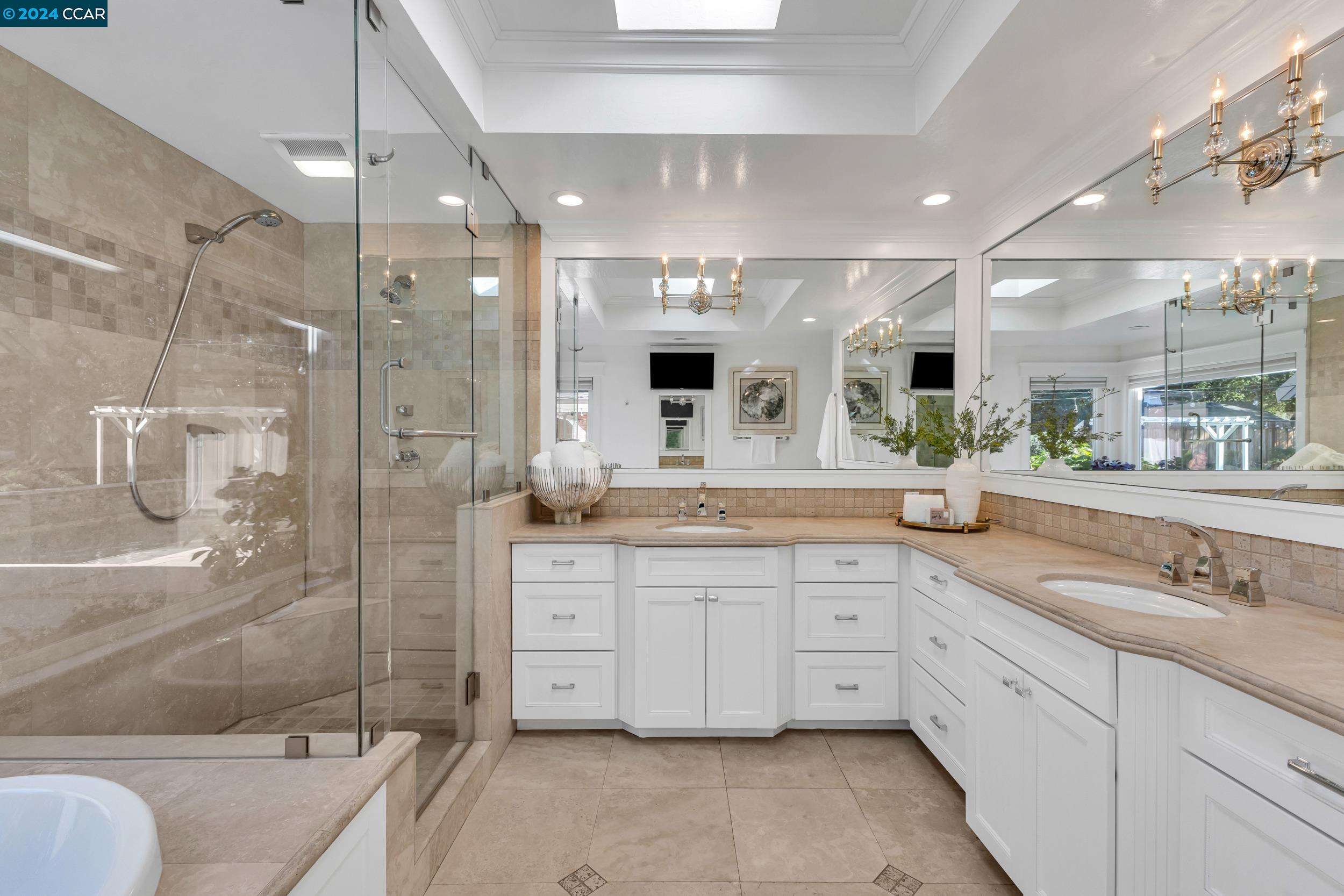 216 Fairway Dr