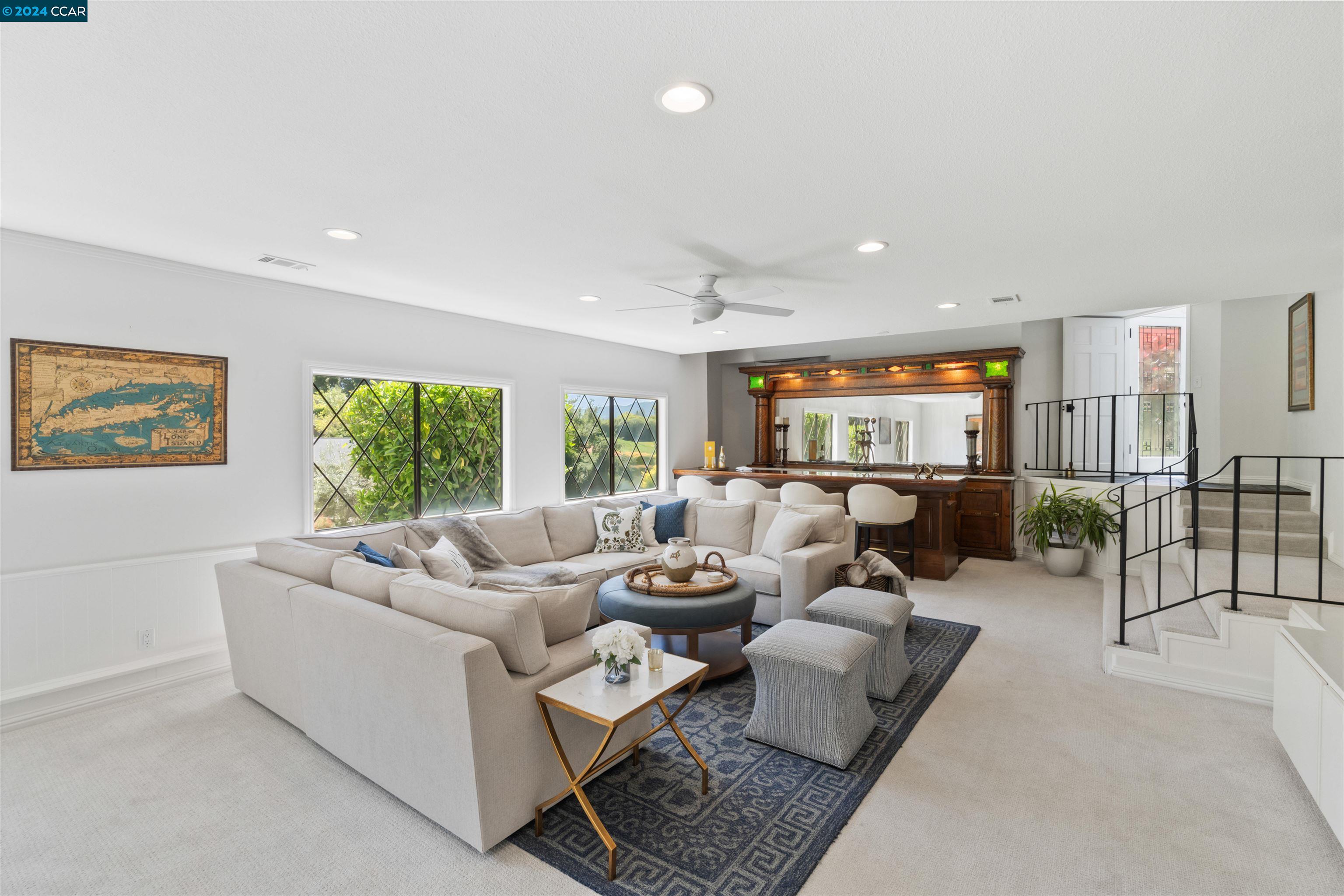 2537 Rolling Hills Ct