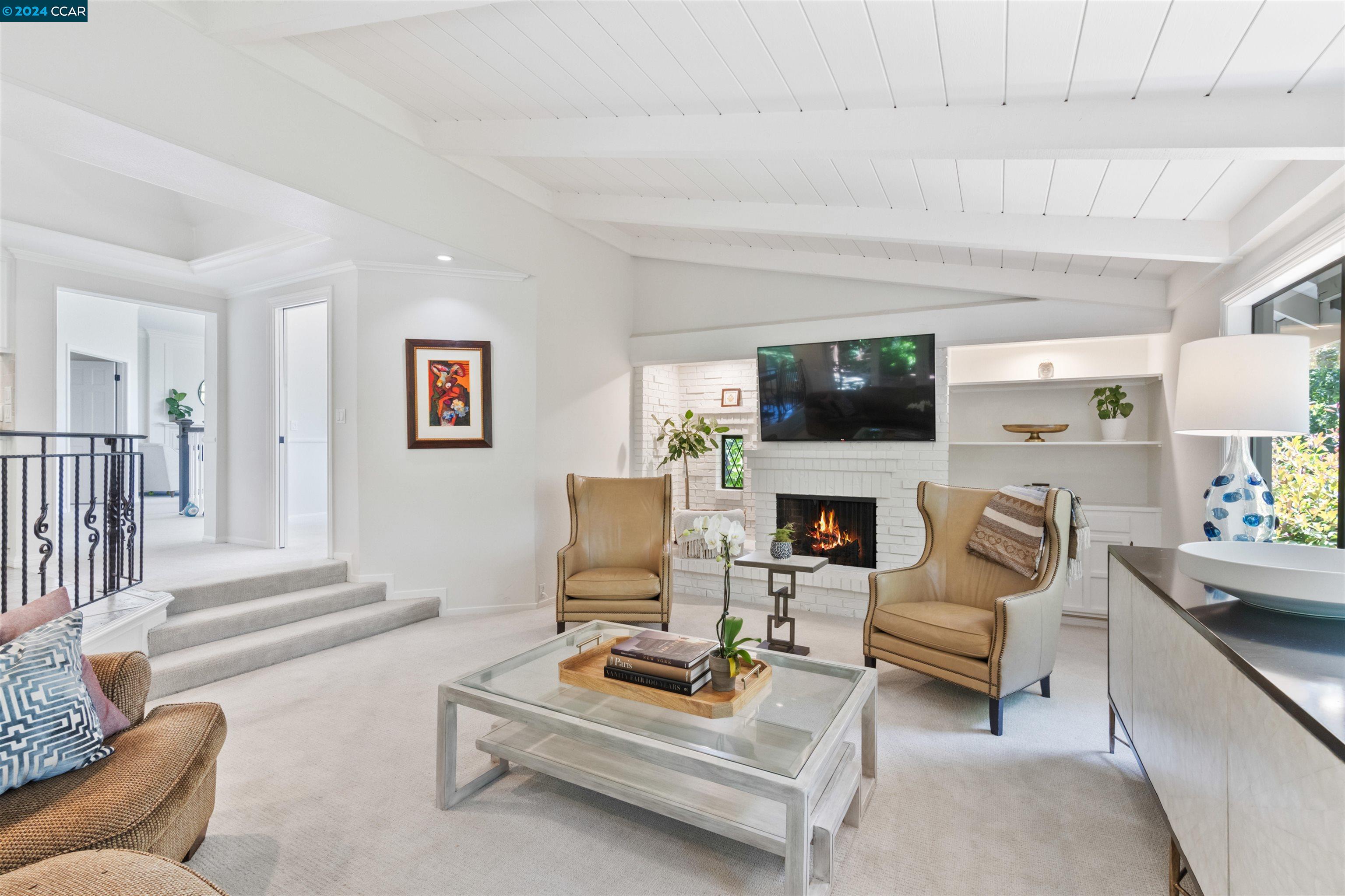 2537 Rolling Hills Ct