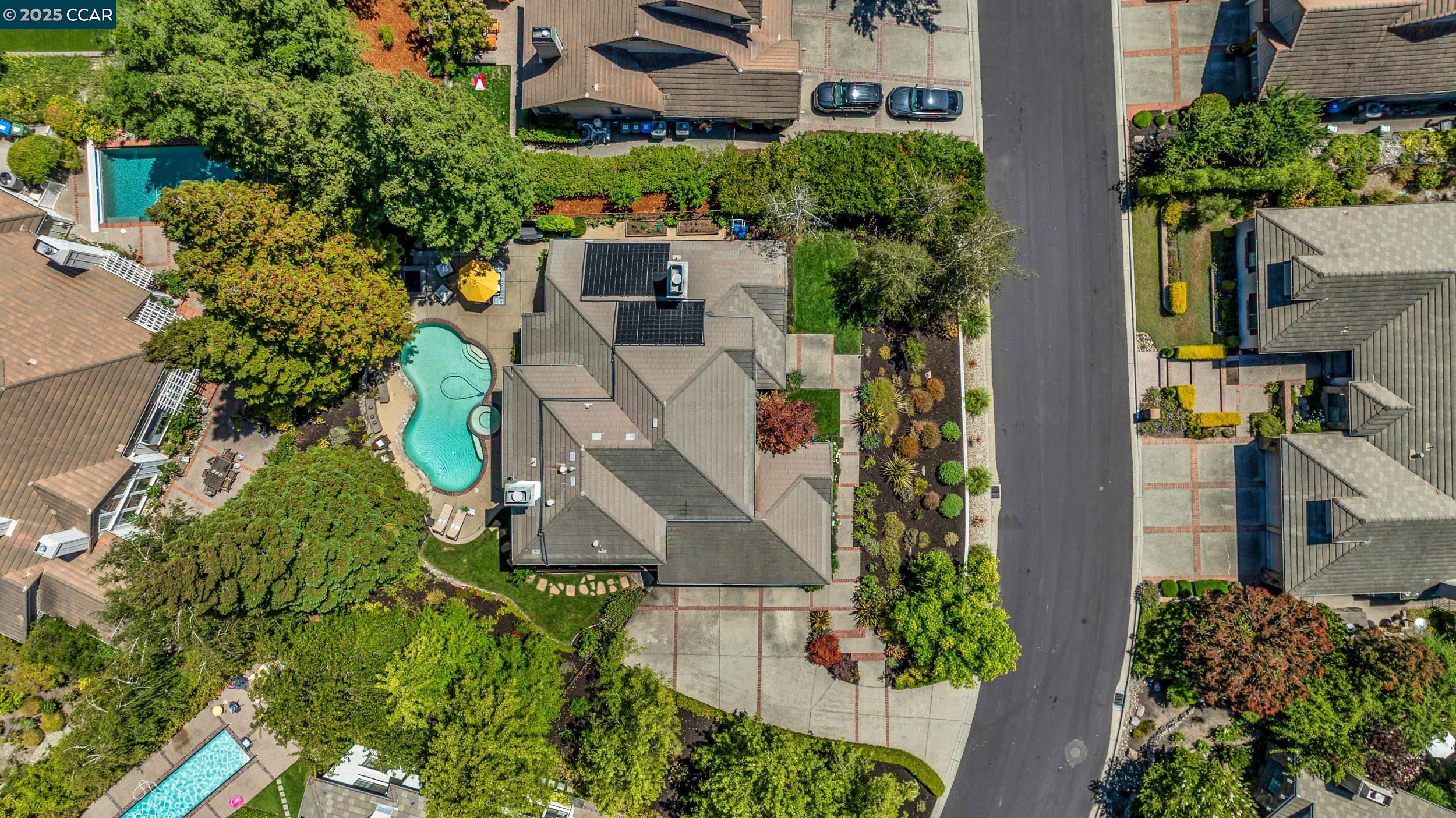 40 Oak Trail Ct