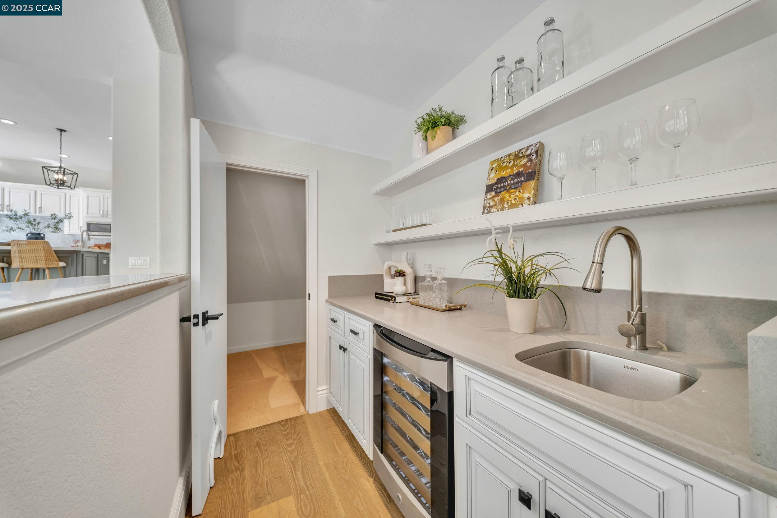 1040 Pebble Beach Dr, Clayton