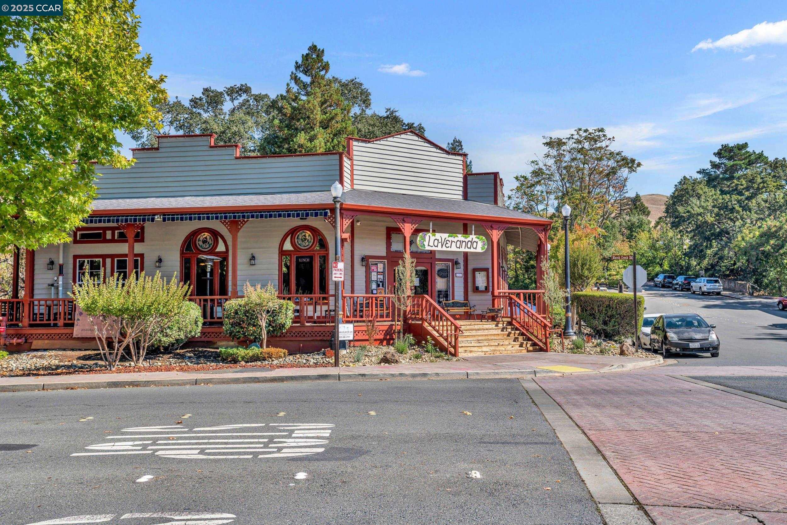 1040 Pebble Beach Dr, Clayton