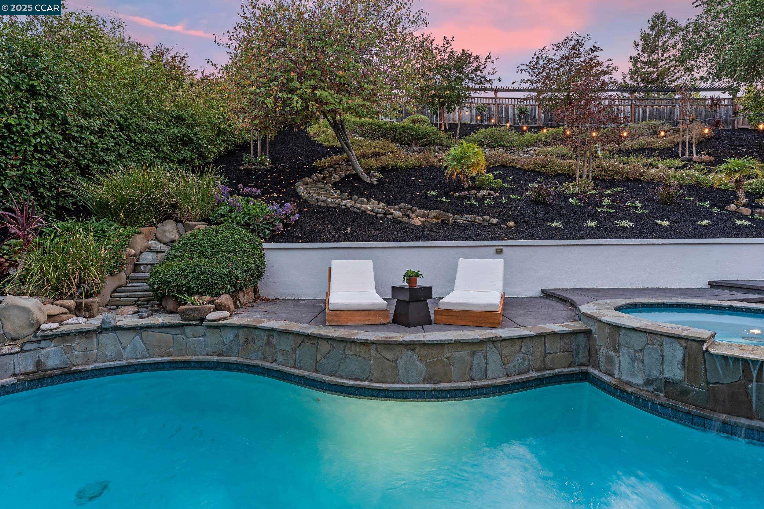 1040 Pebble Beach Dr, Clayton