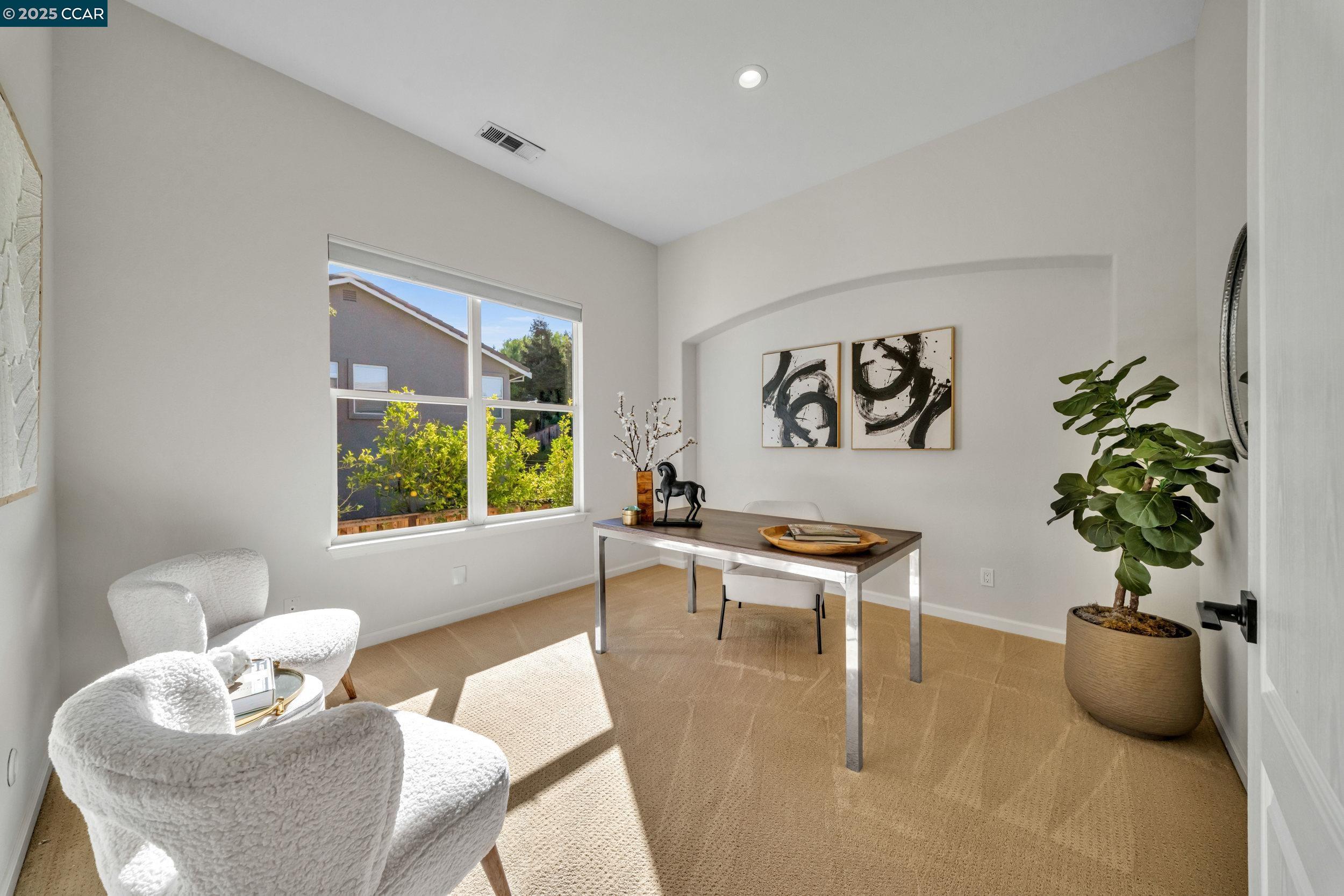 1040 Pebble Beach Dr, Clayton