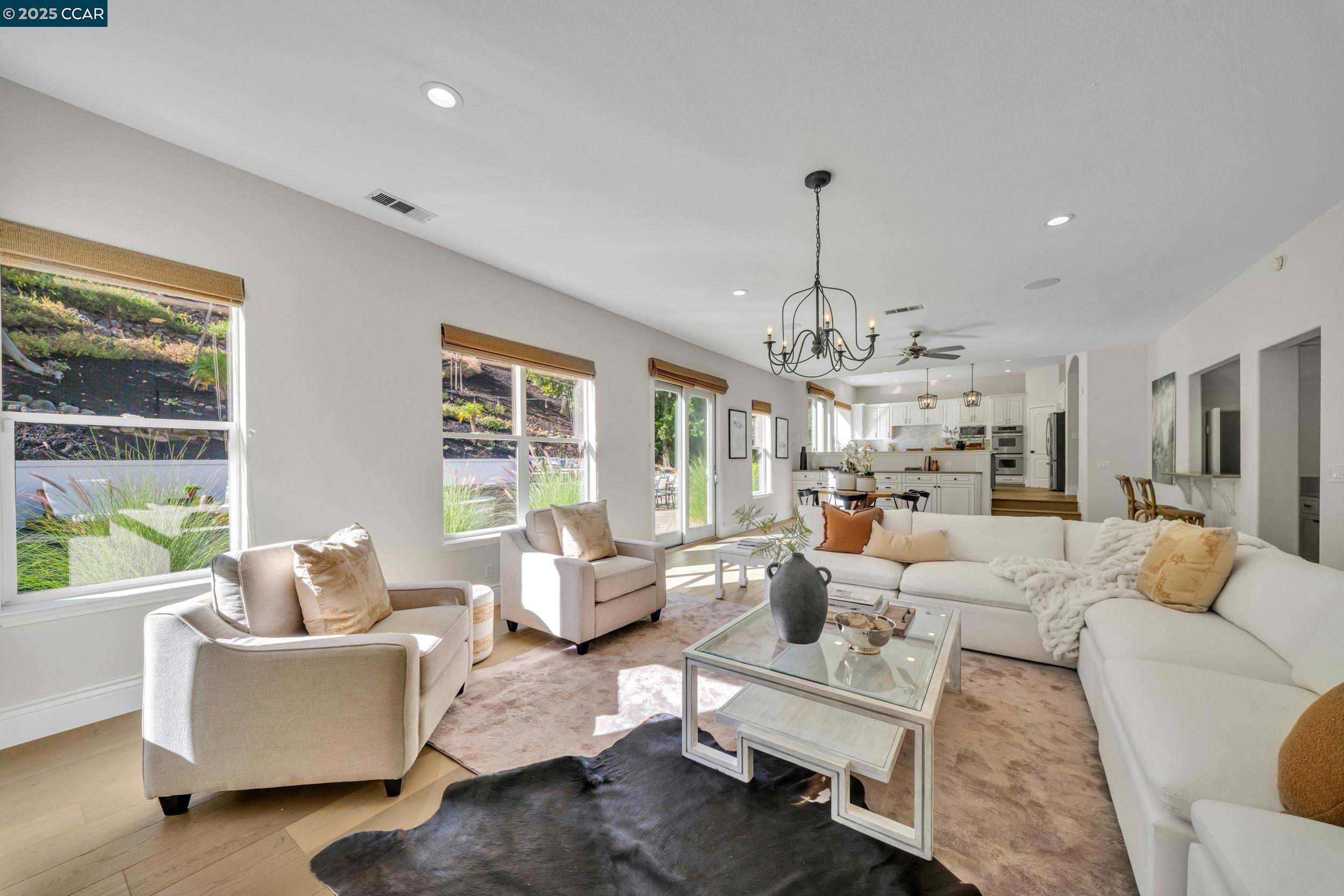 1040 Pebble Beach Dr, Clayton