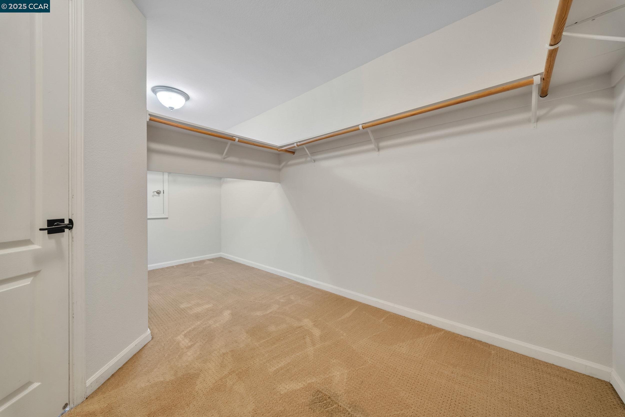 1040 Pebble Beach Dr, Clayton