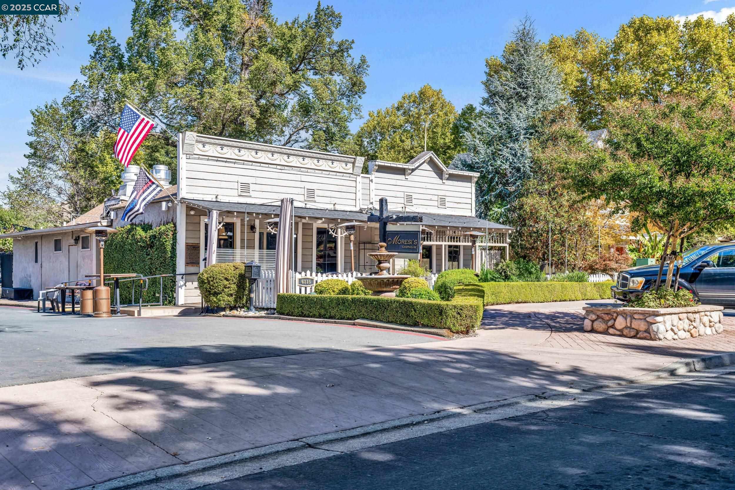 1040 Pebble Beach Dr, Clayton