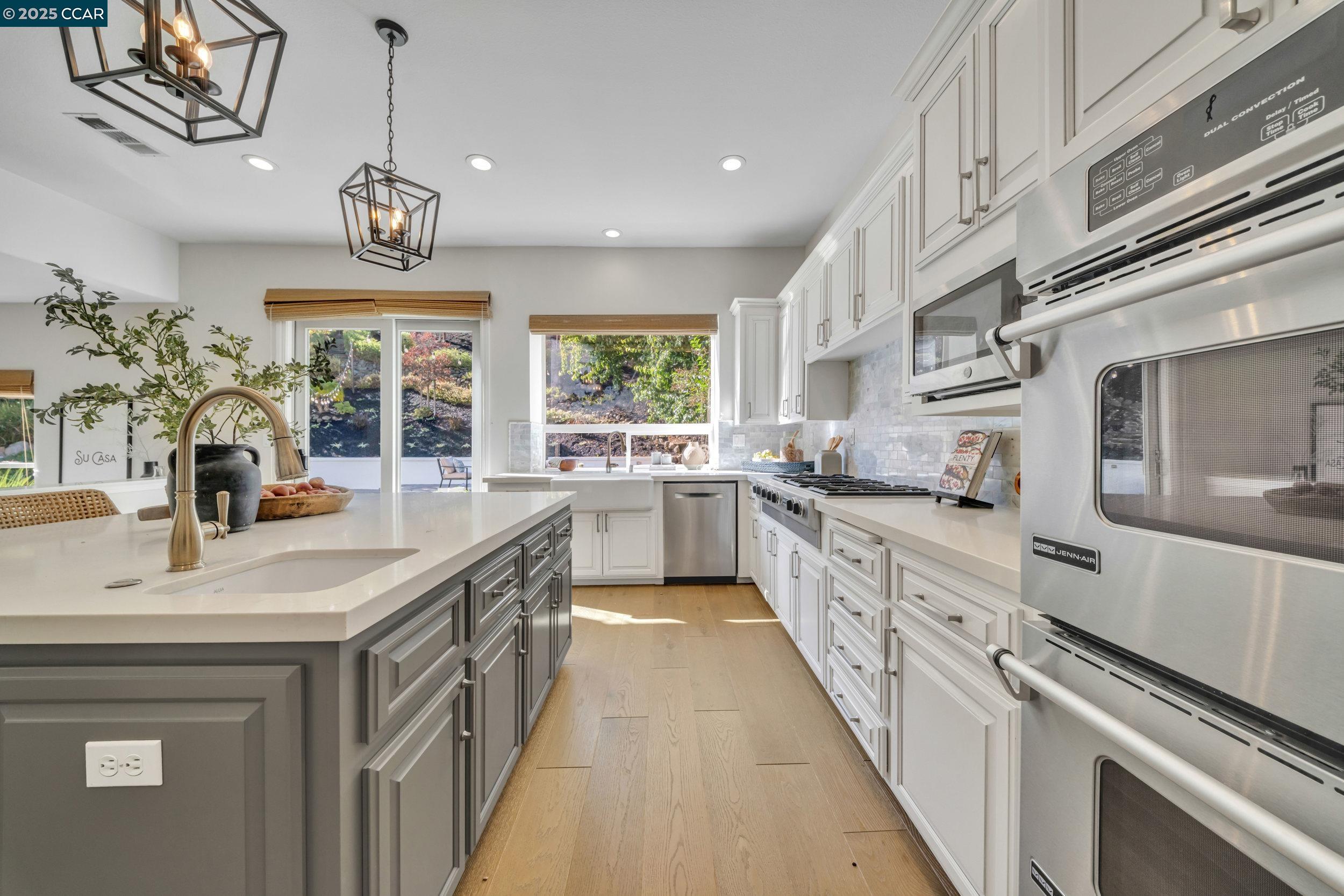 1040 Pebble Beach Dr, Clayton