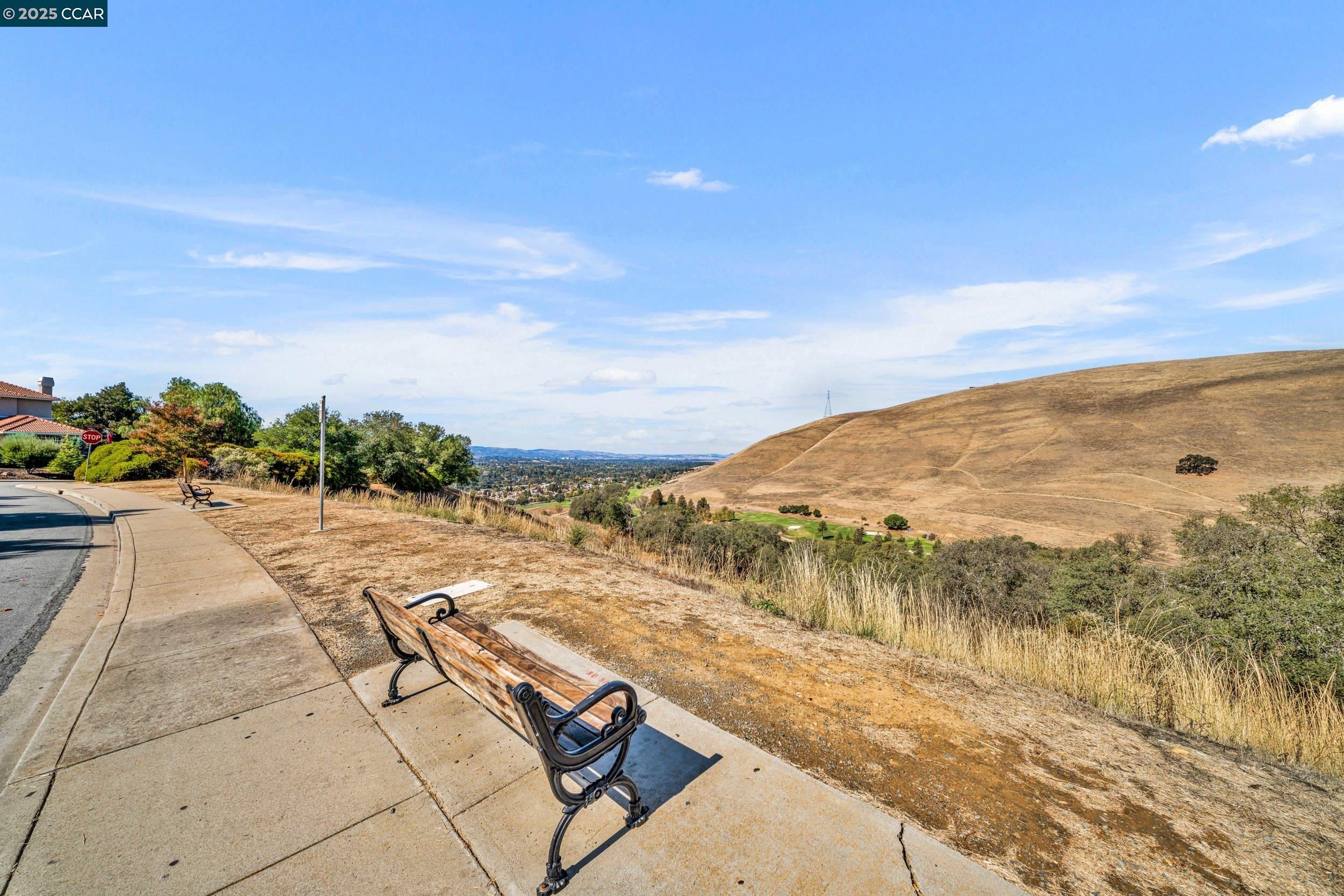 1040 Pebble Beach Dr, Clayton