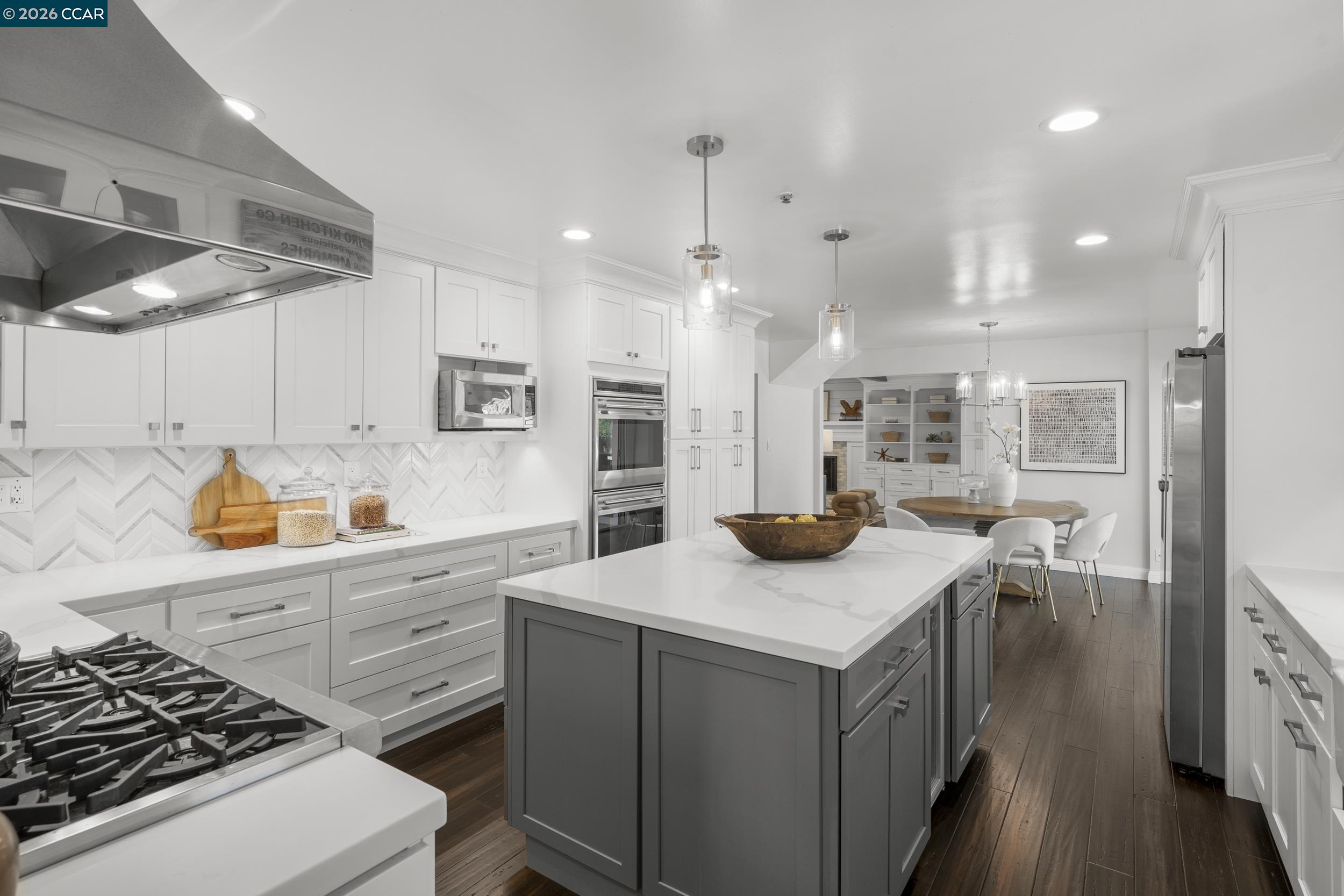 34 Mott Dr