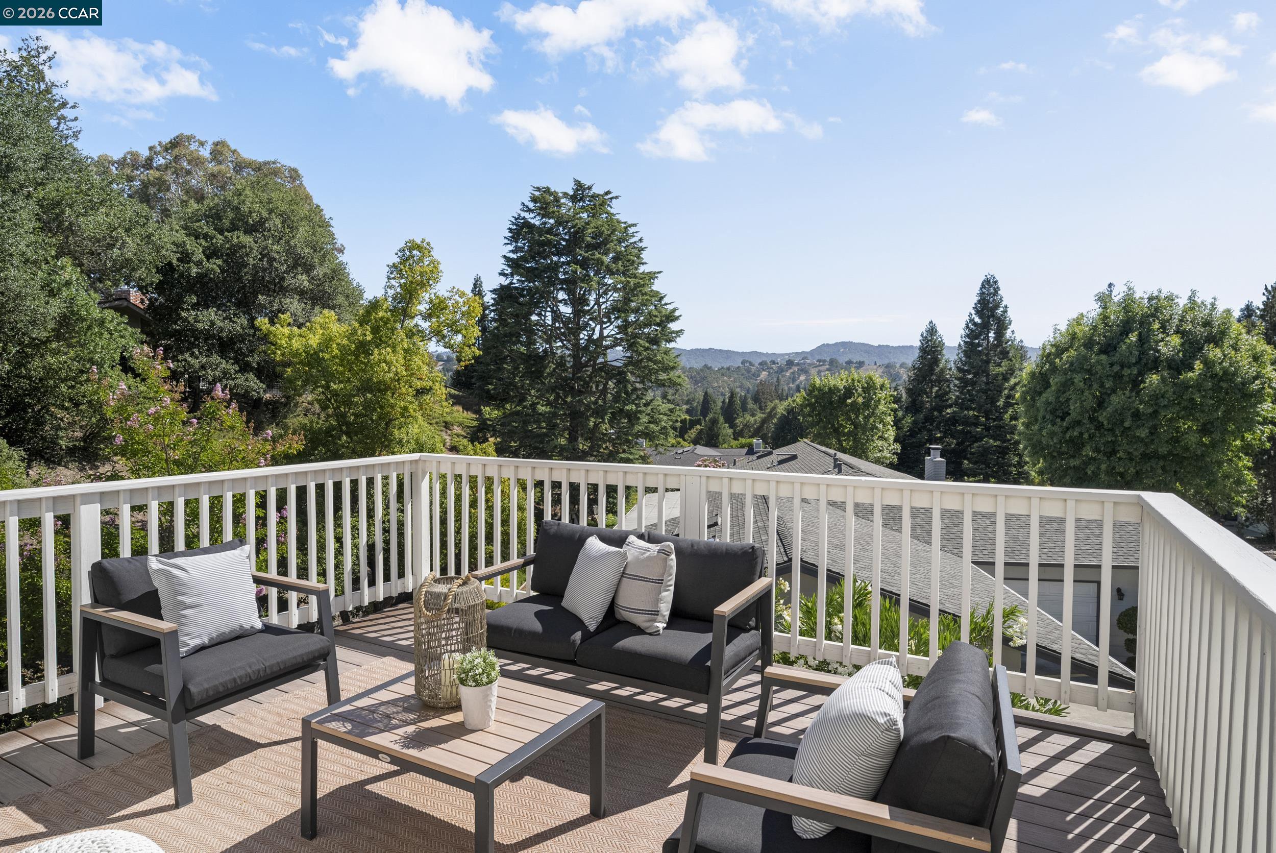 34 Mott Dr